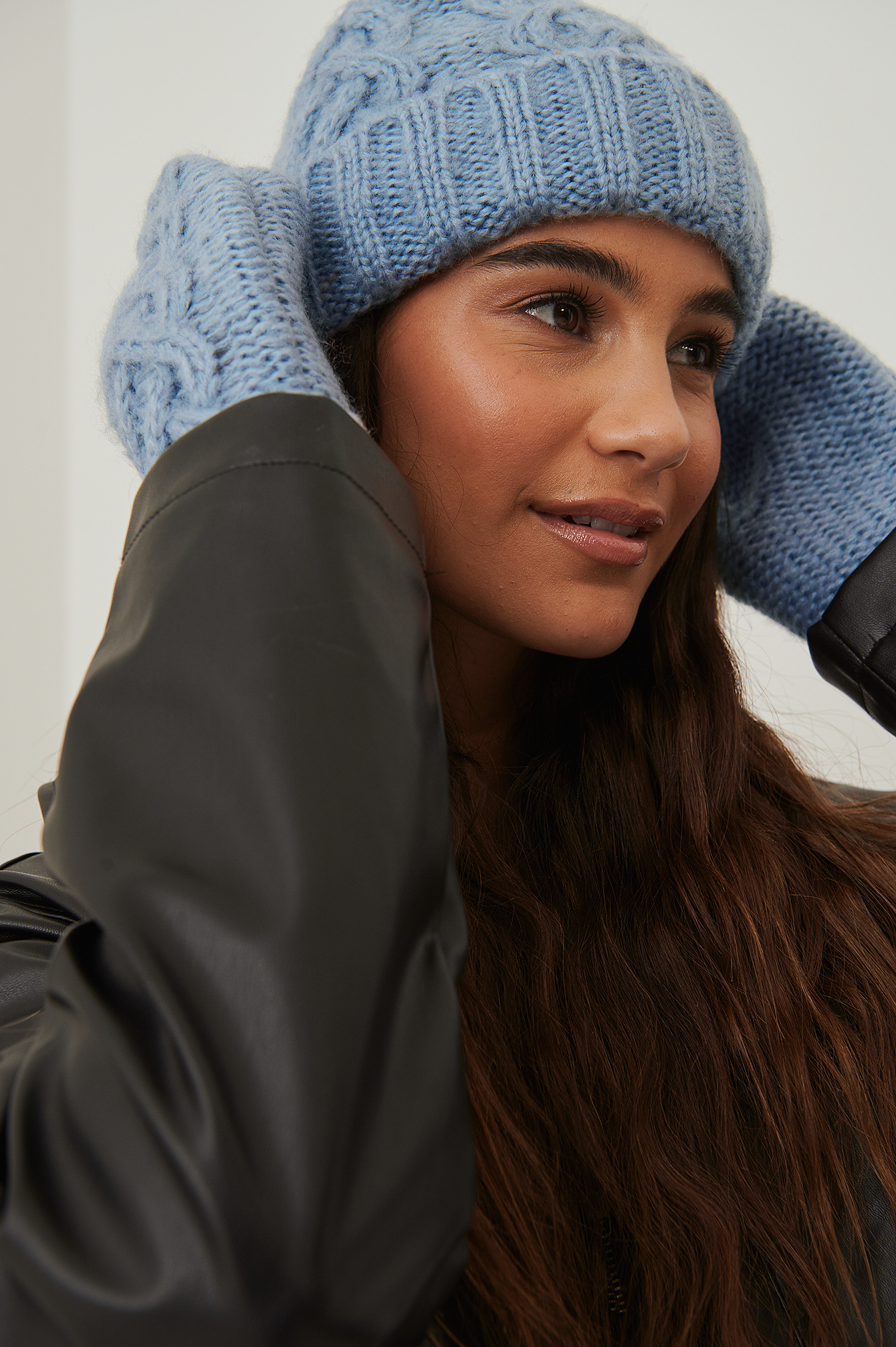 Cable Knitted Chunky Beanie Blue | na 