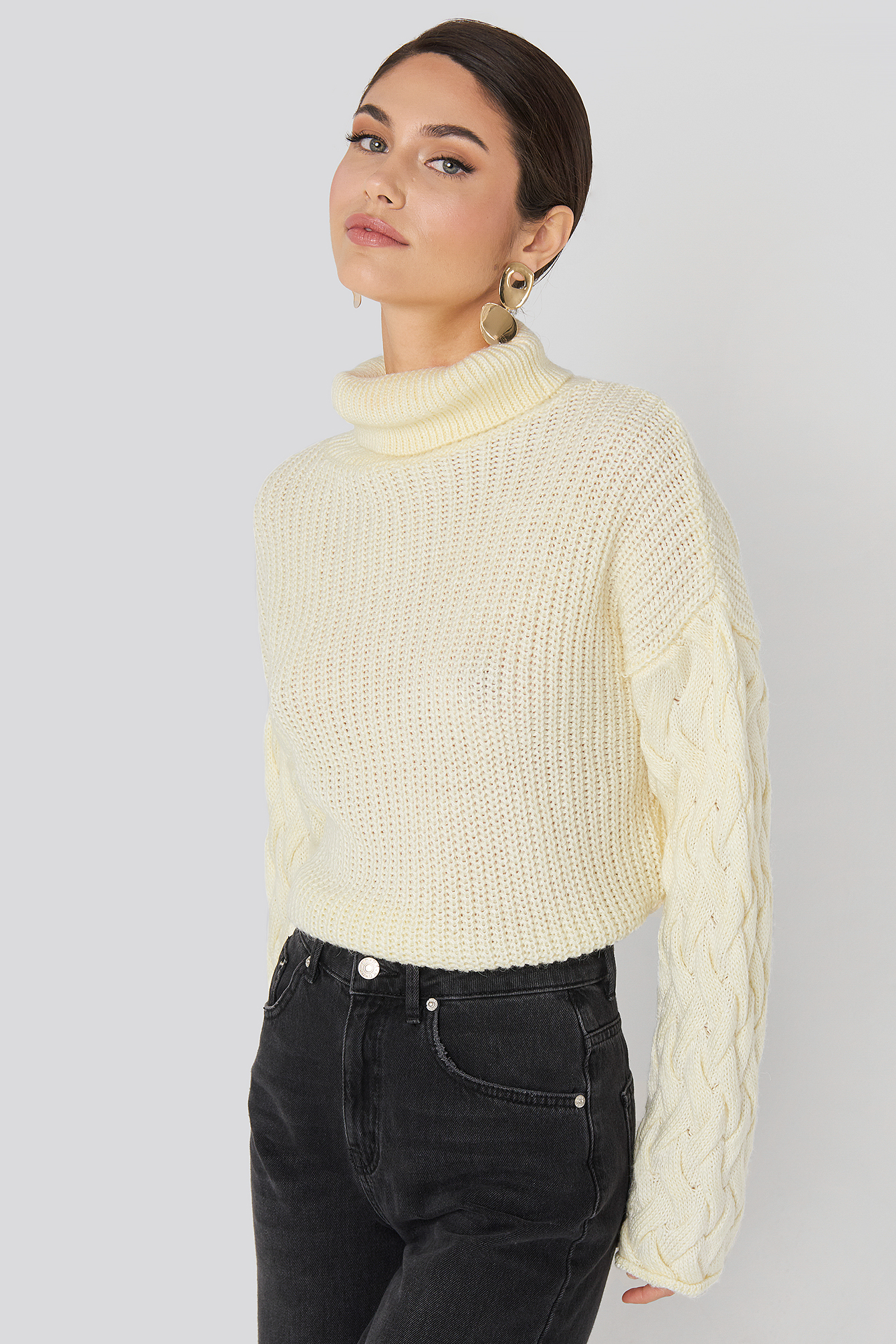 Cable Sleeve High Neck Sweater Offwhite