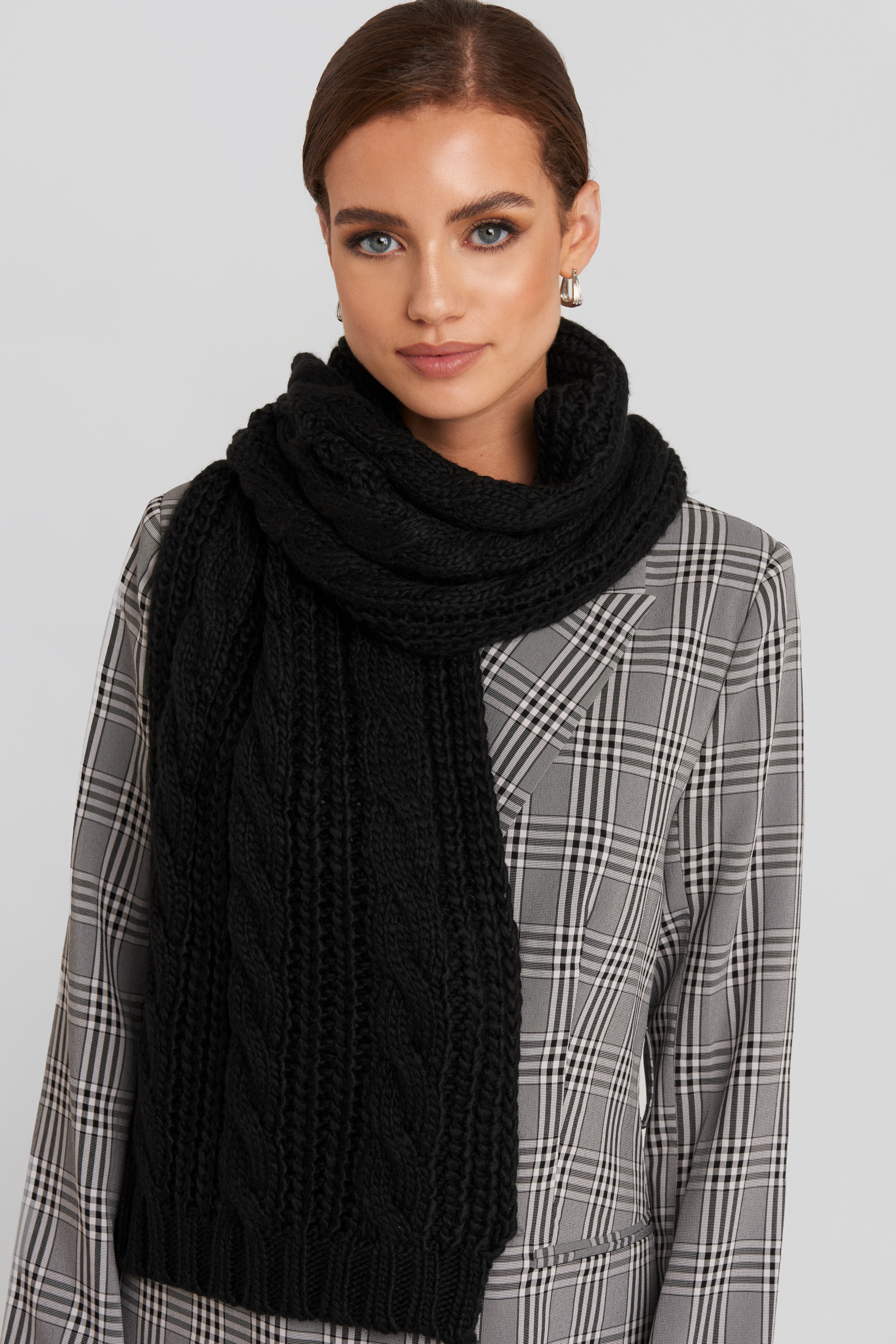 Cableknit Scarf Black