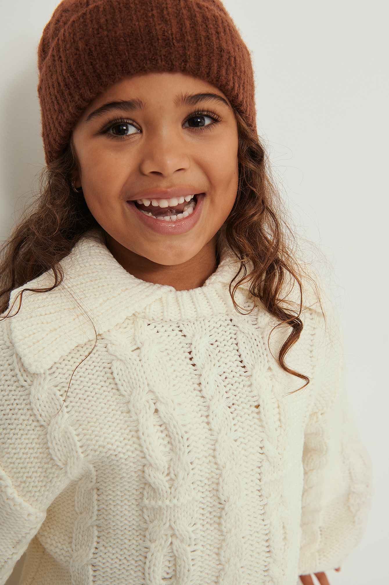KIDS by NA-KD Cableknitted Beanie - Brown