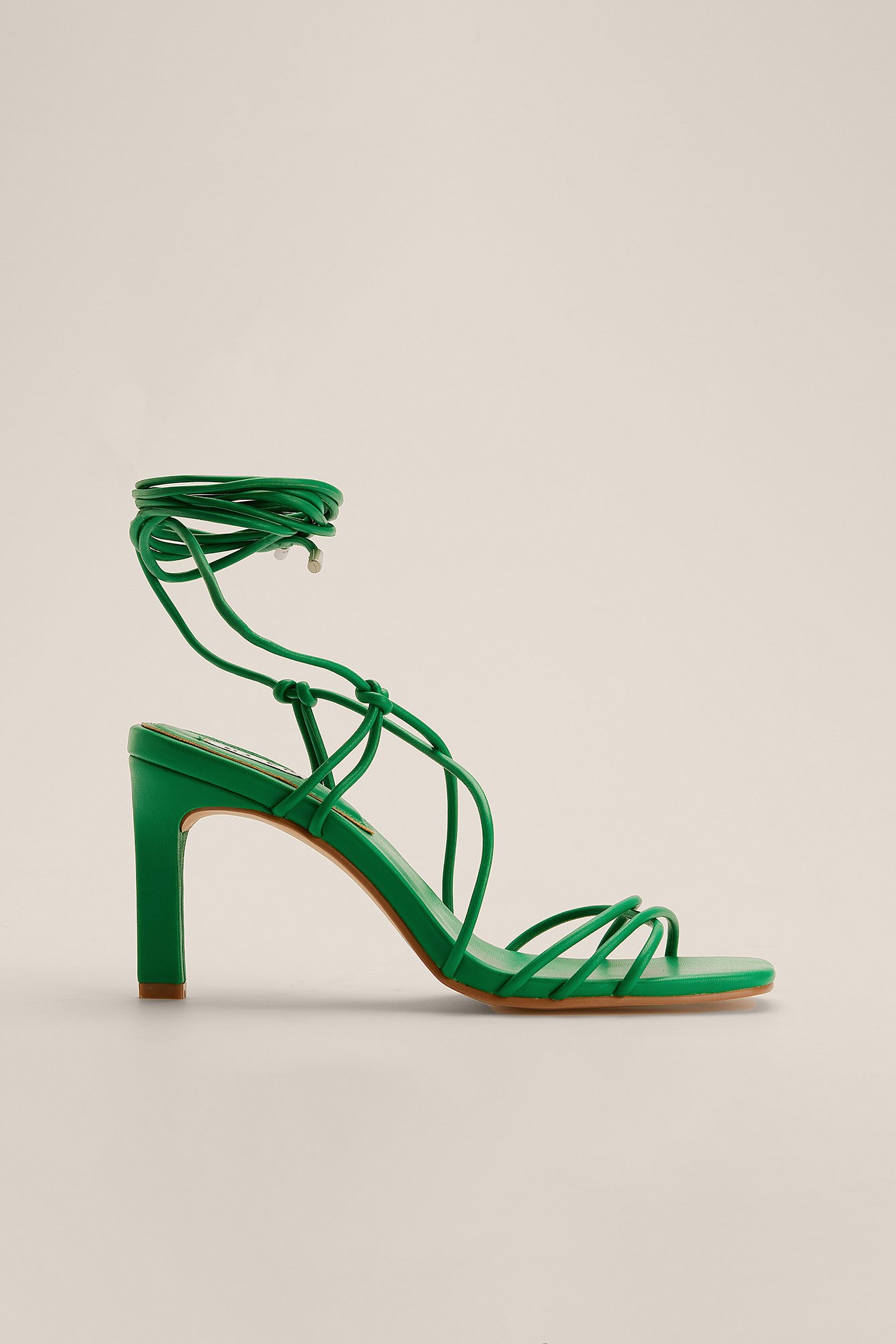 Strong Green Høyhælte sko med stropper over leggen