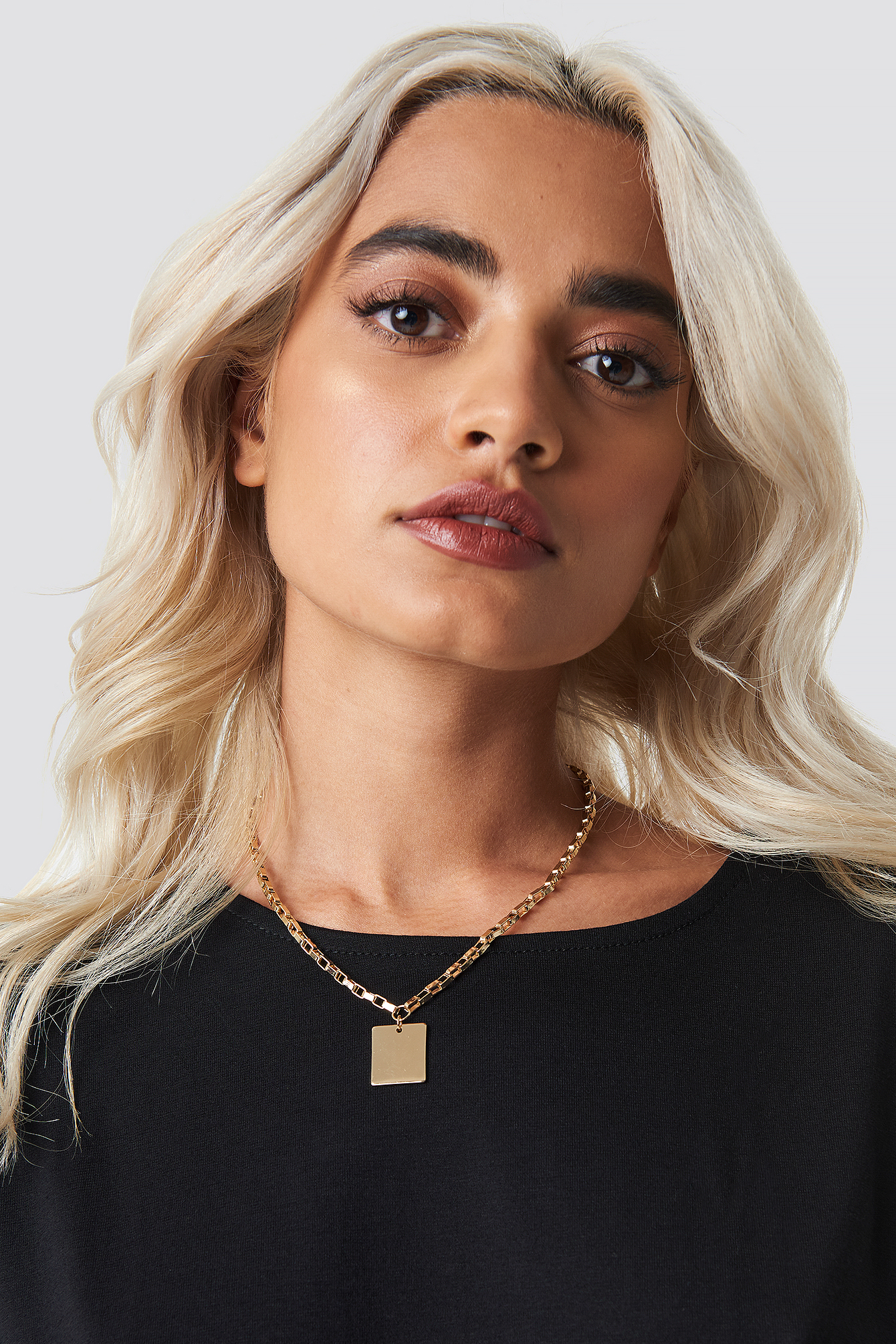 Chain Plate Necklace Gold