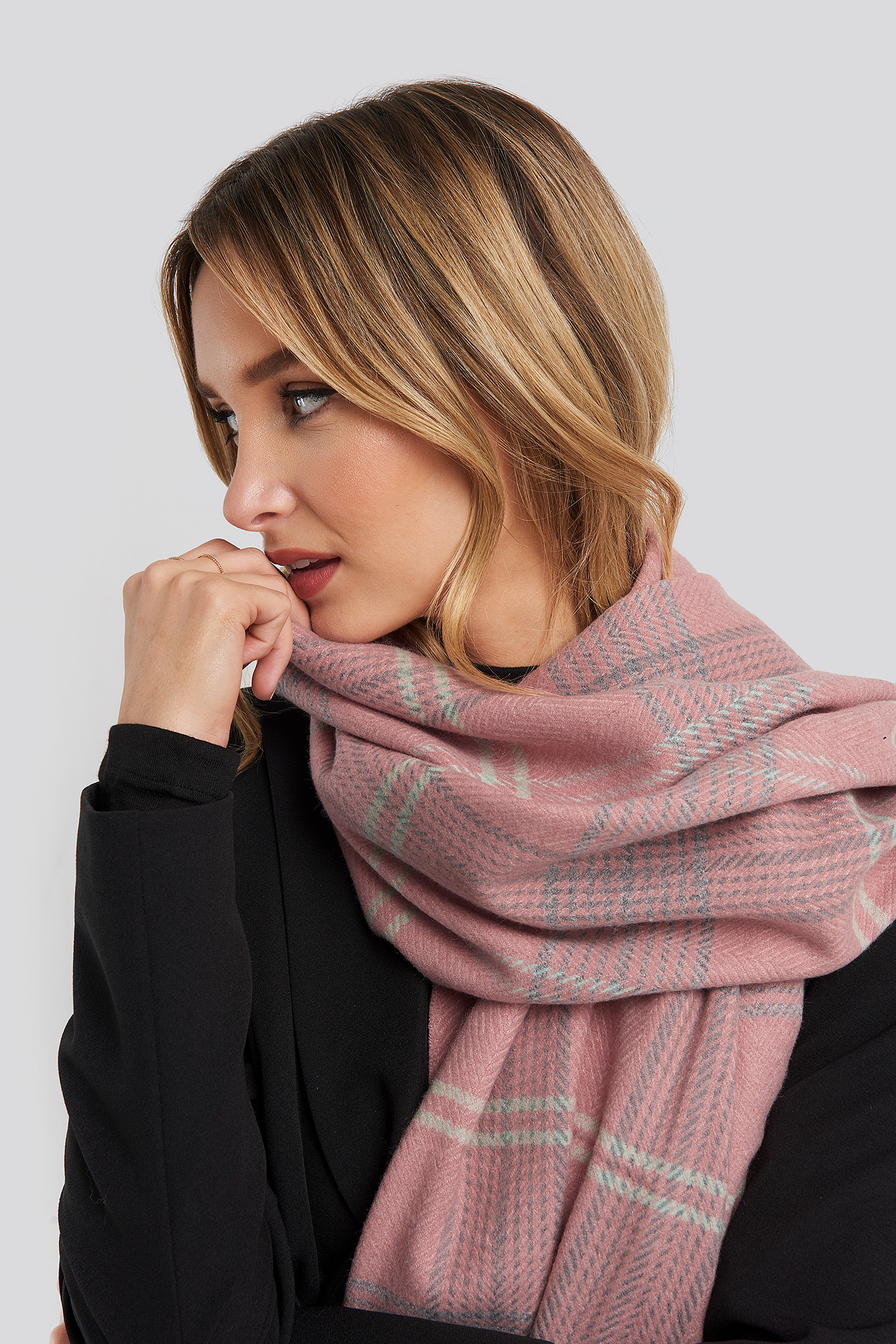 Checked Soft Scarf Pink