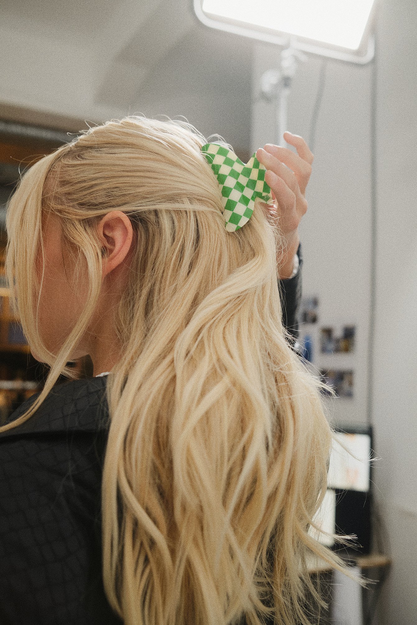 na-kd accessories -  Karierte Haarklammer - Green,Checkered