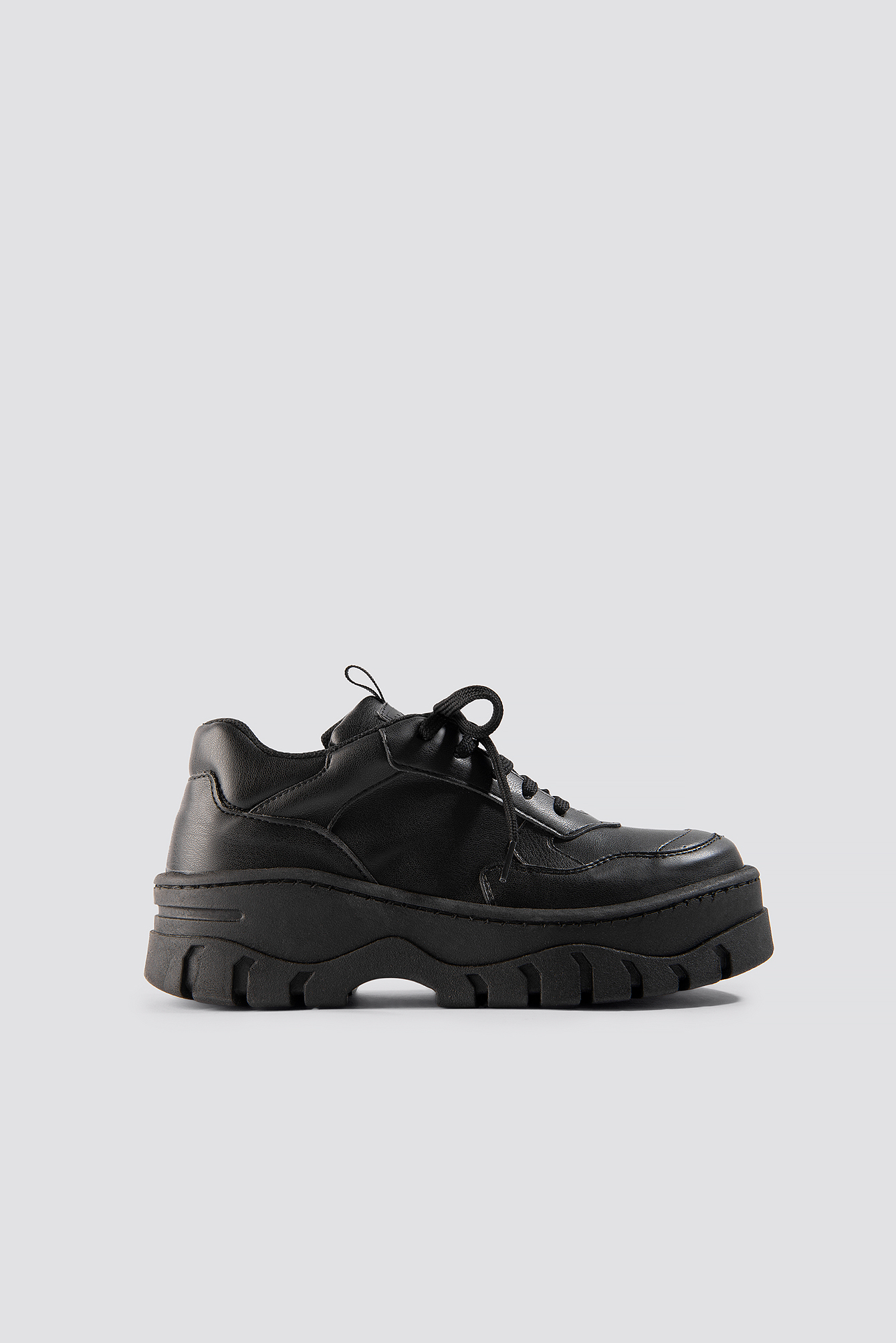 Chunky Profile Sneaker Black