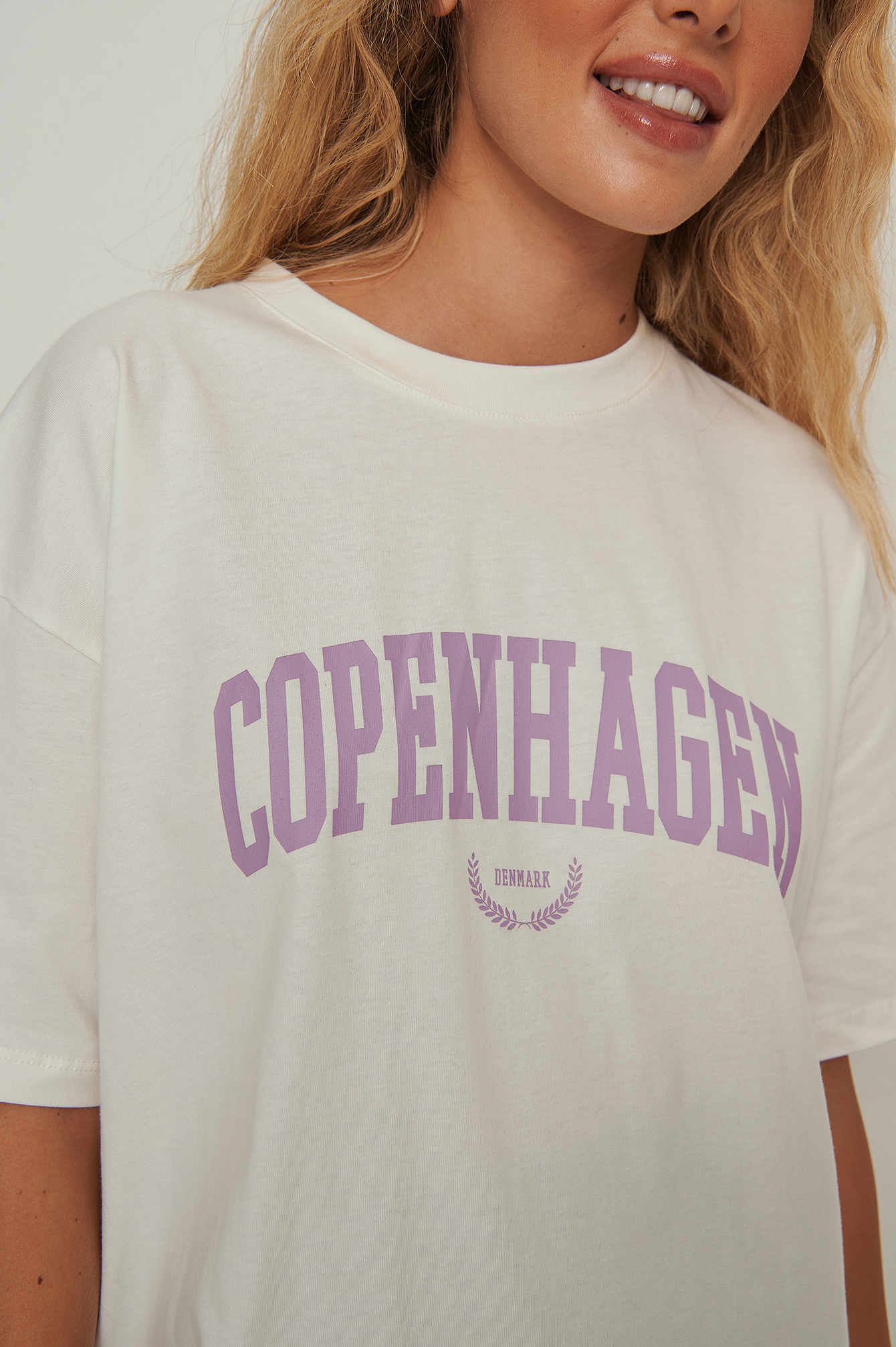 City Print Oversized Tee Offwhite | na 