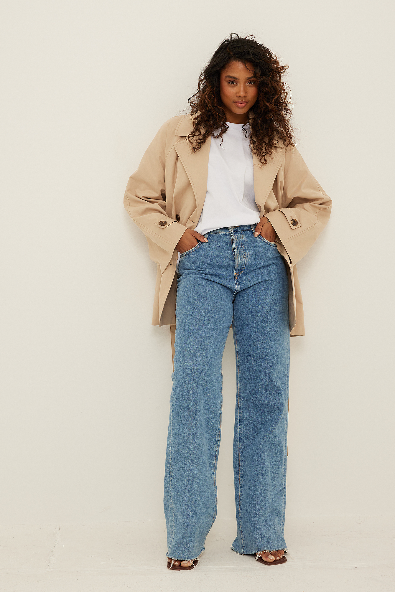 Classic Short Trenchcoat Beige | na-kd.com