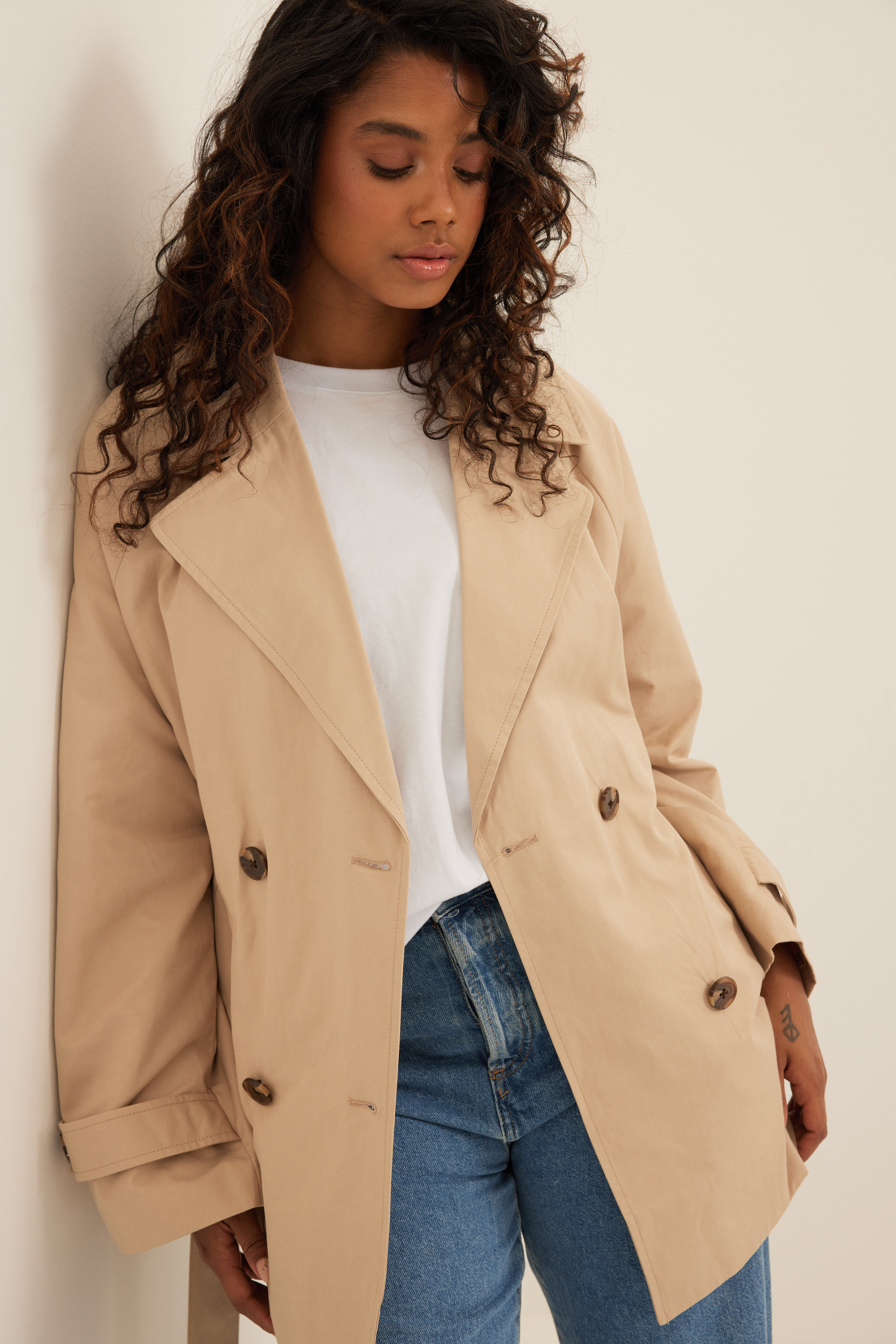 Classic Short Trenchcoat Beige | na-kd.com