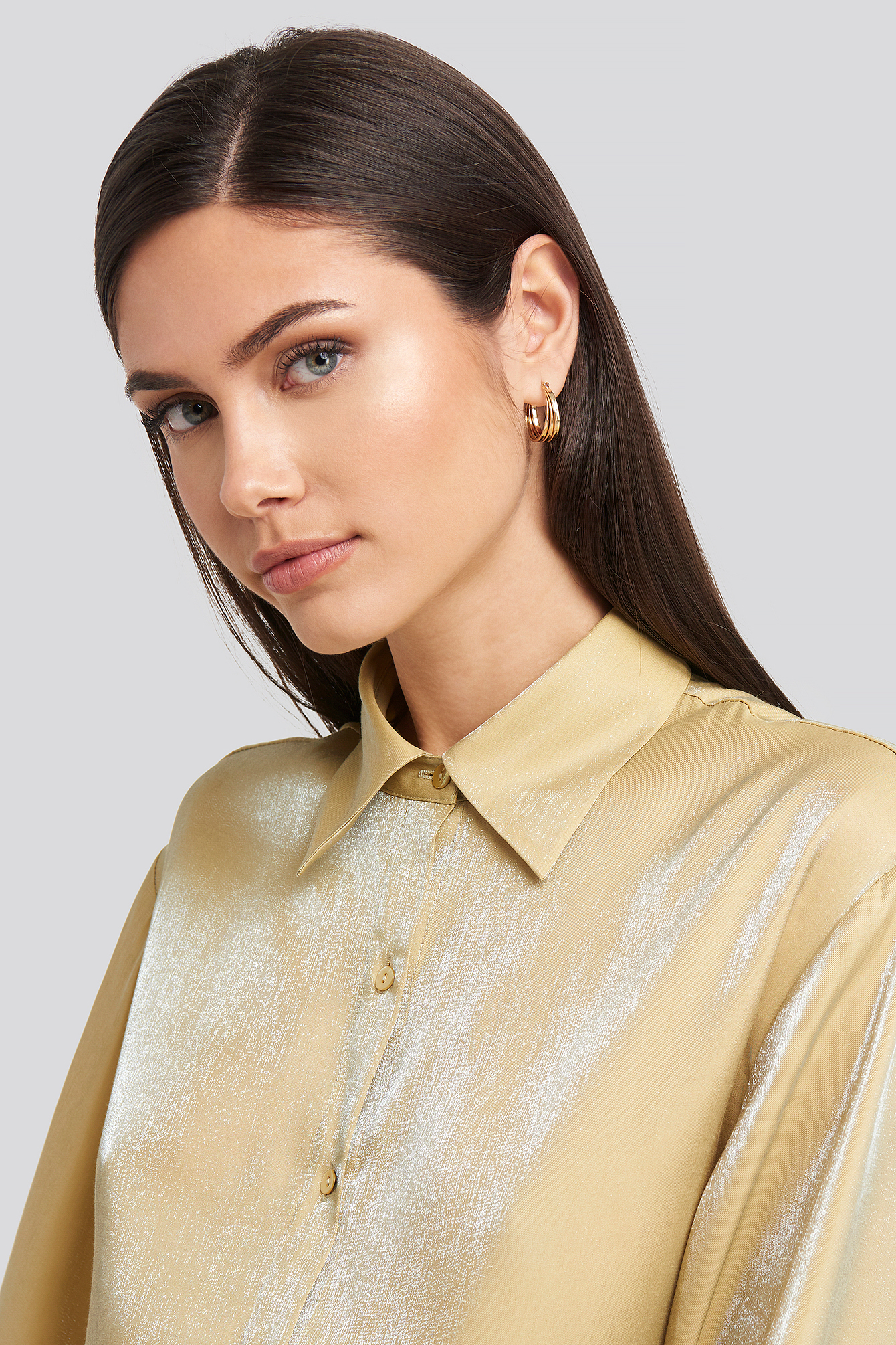 Close Layered Hoop Earrings Gold