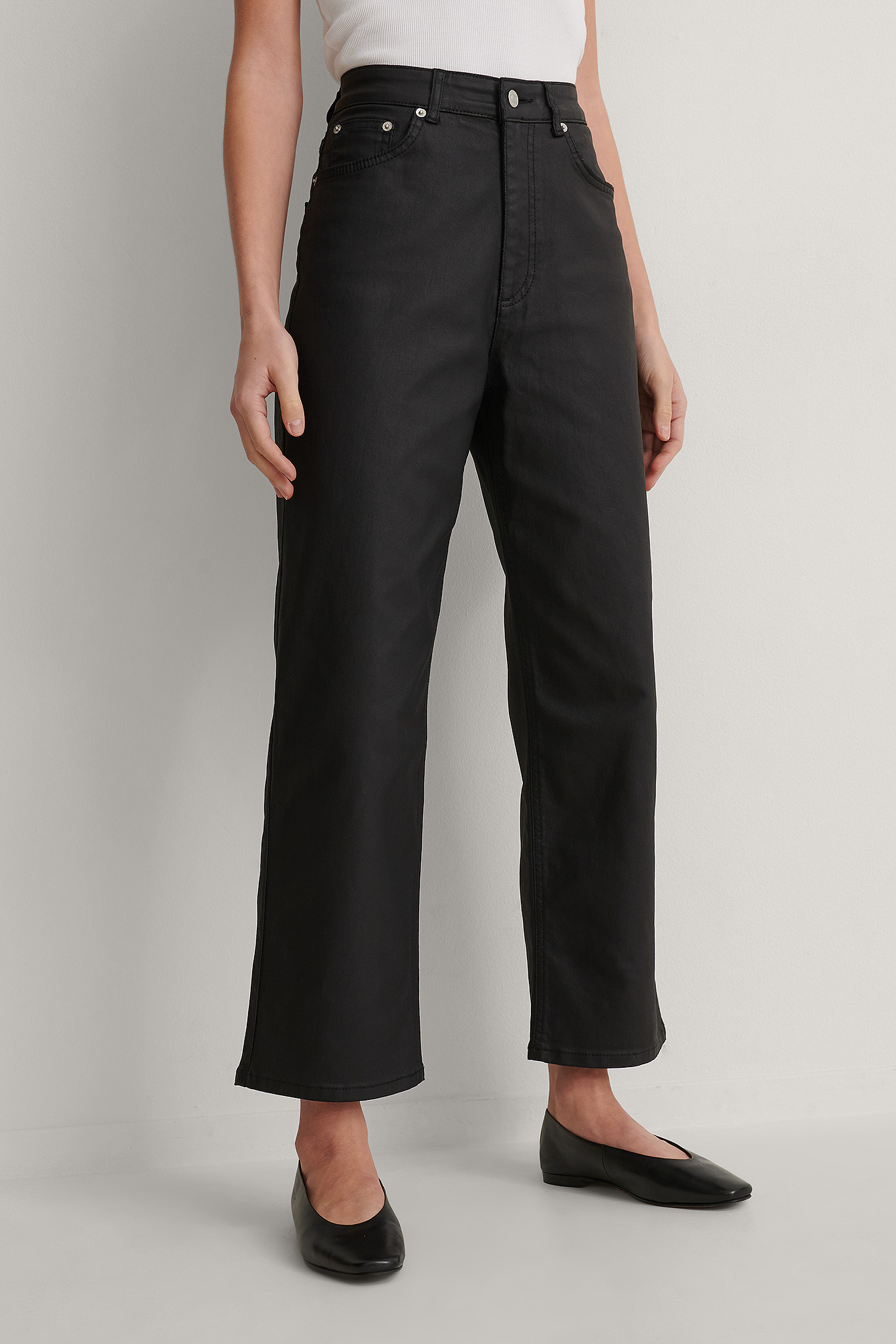 Coated Straight Leg Jeans Black | na-kd.com