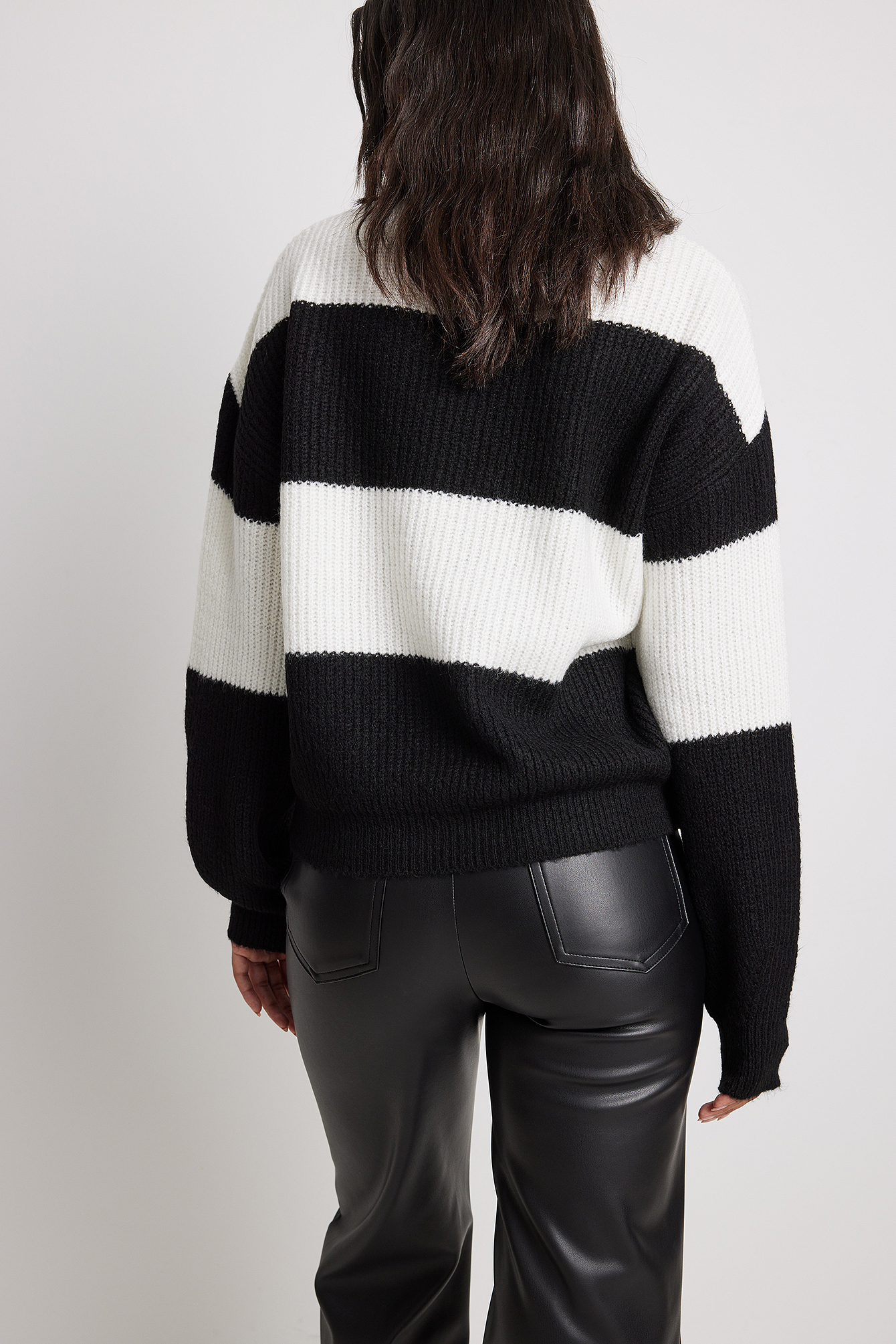 Mango Suit Wollen trui zwart-wit volledige print casual uitstraling Mode Sweaters Wollen truien 