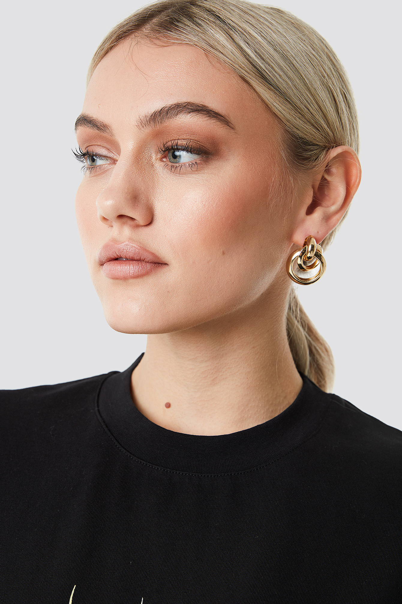 Connected Ring Earrings Gold