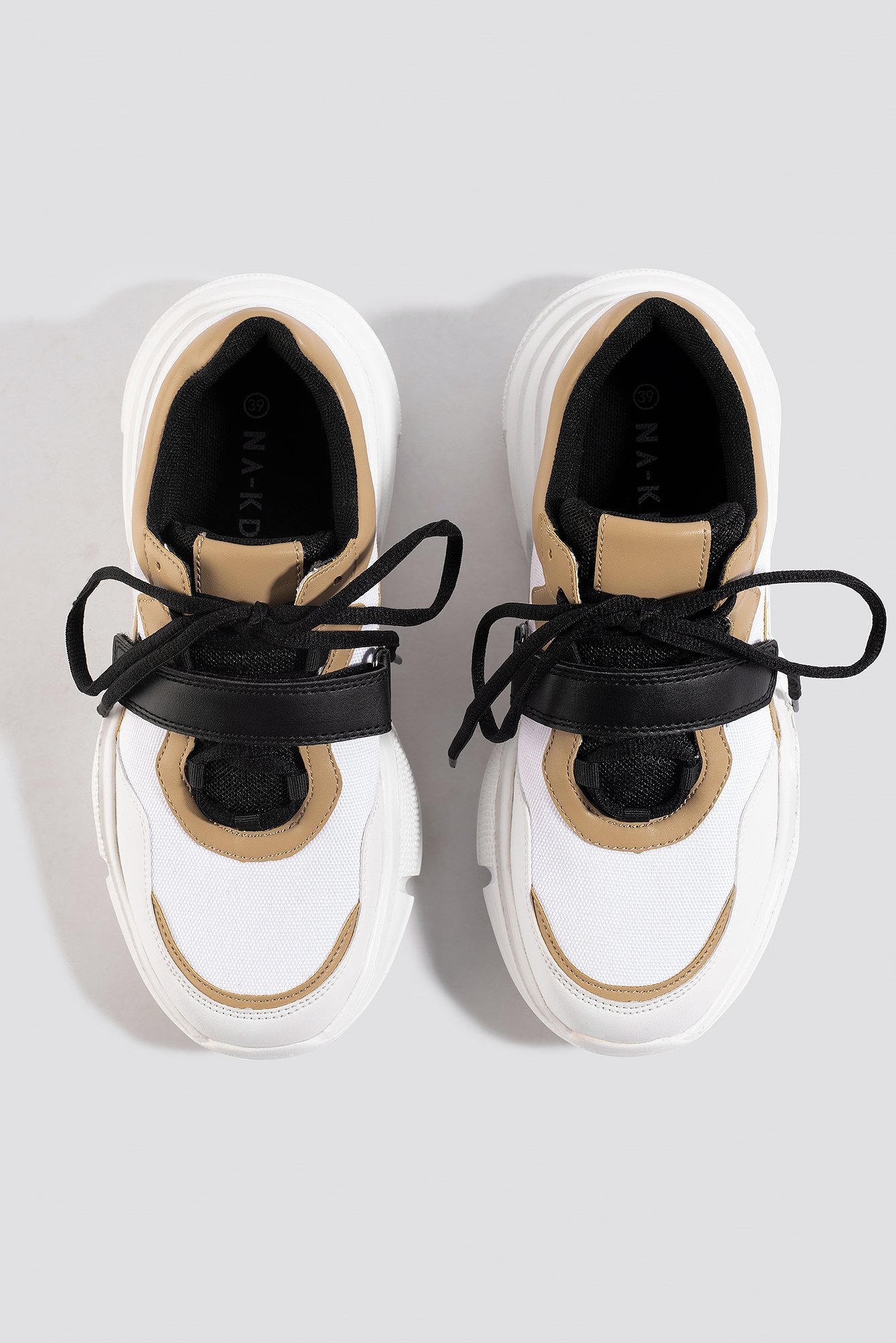 White/Beige Contrast Lacing Trainers