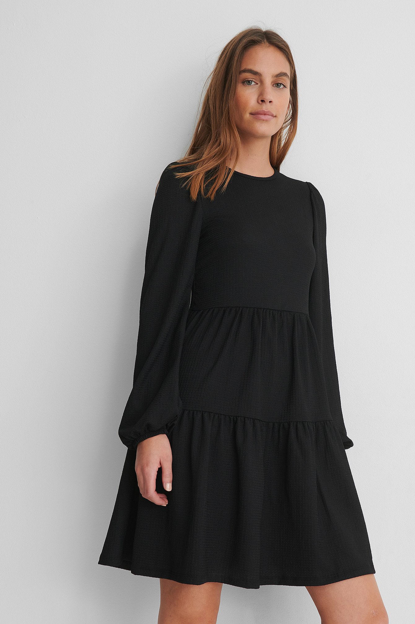 Black Crepe-Kleid Mit Puffärmeln