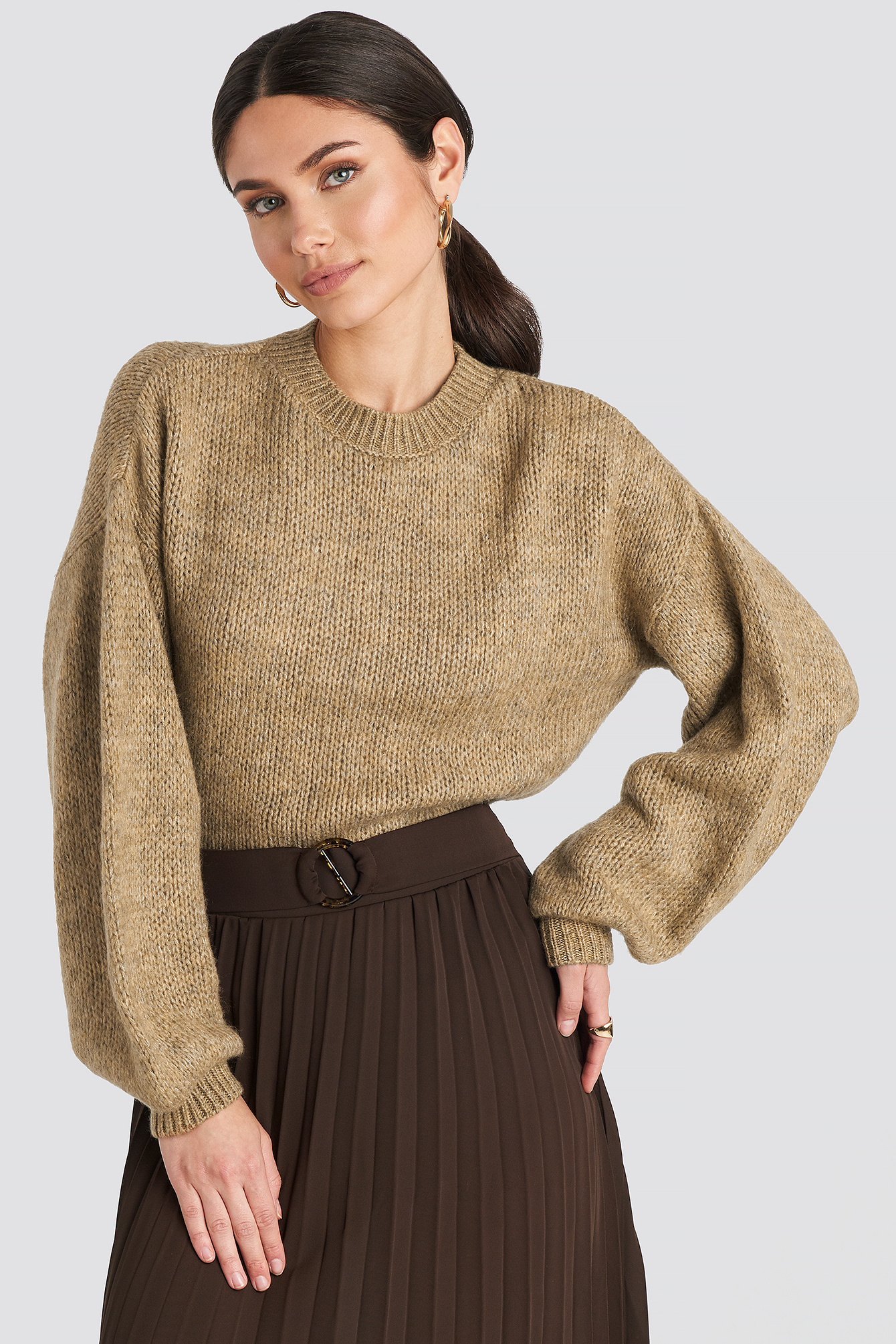 Crew Neck Volume Sleeve Knitted Sweater Beige