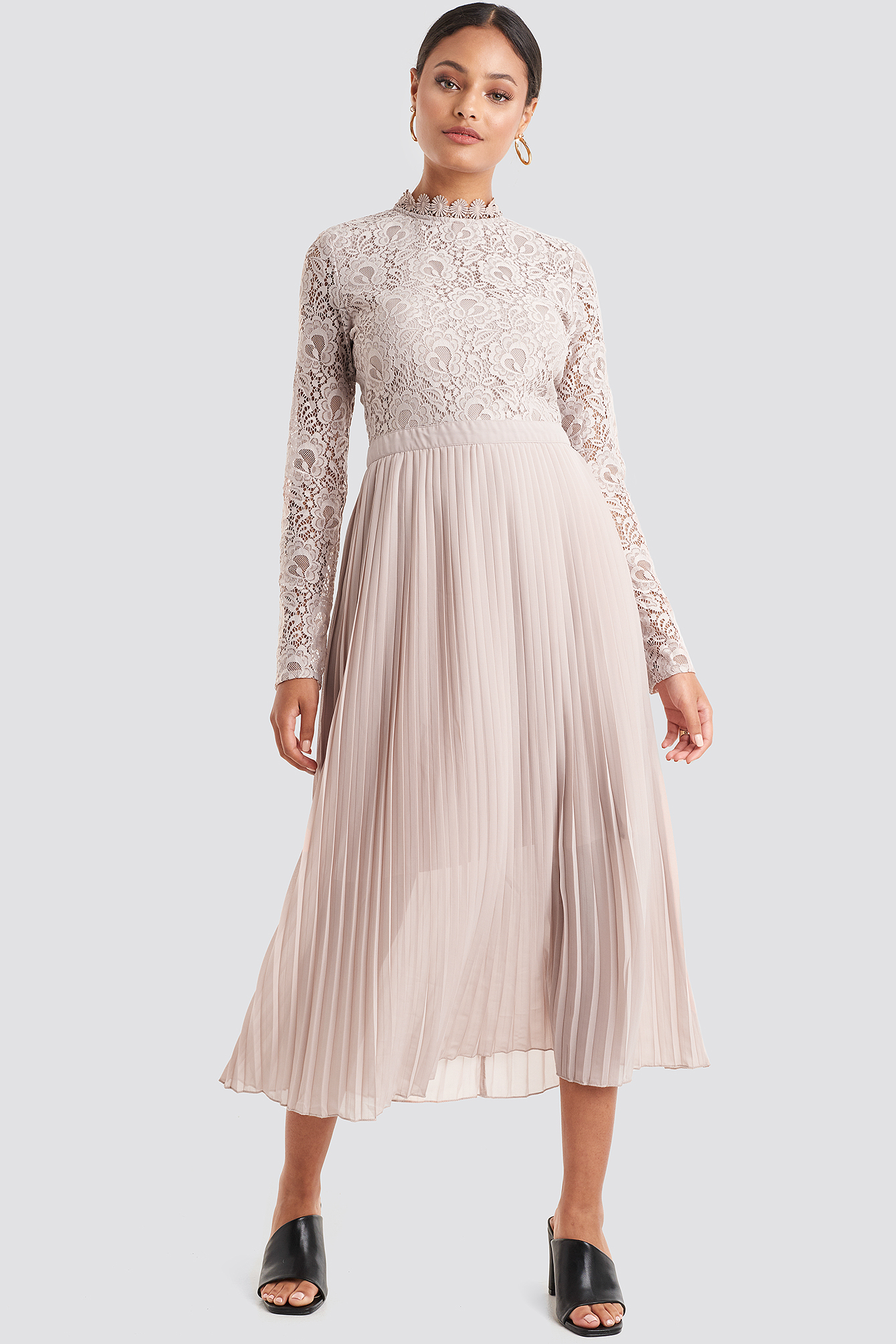 Crochet Detail Pleated Dress Dusty Pink
