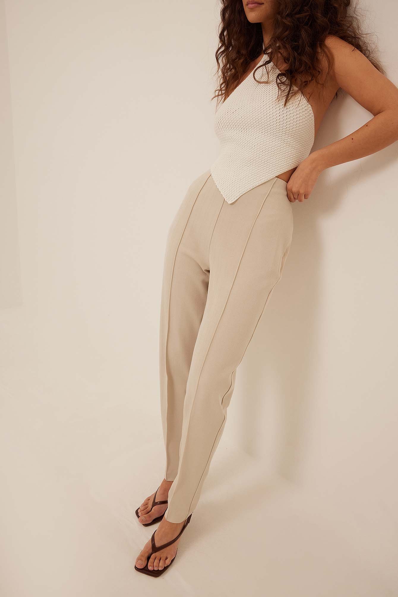 Warm Beige Cropped broek met naadlijn en hoge taille