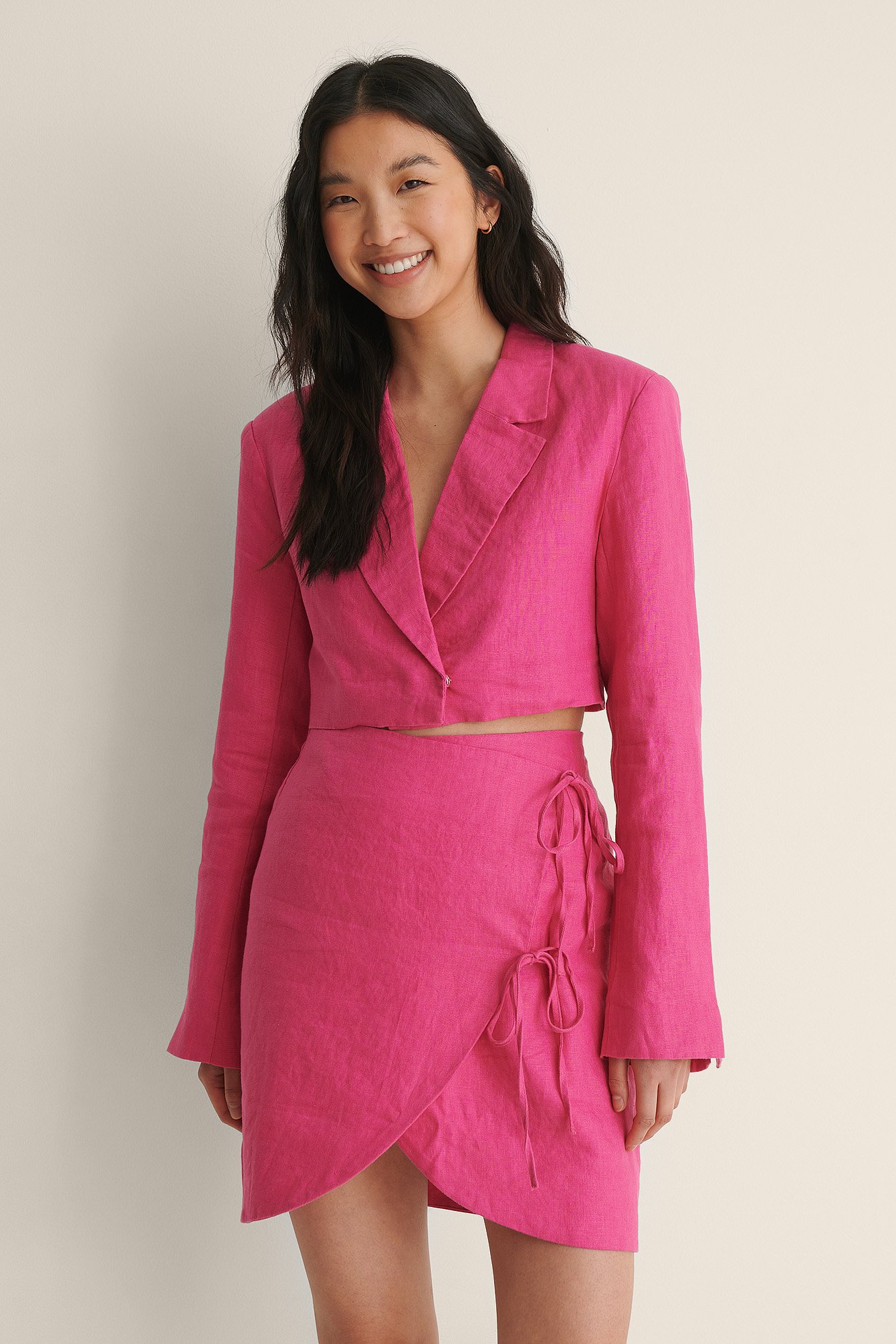 NA-KD Trend Cropped Linen Blazer - Pink
