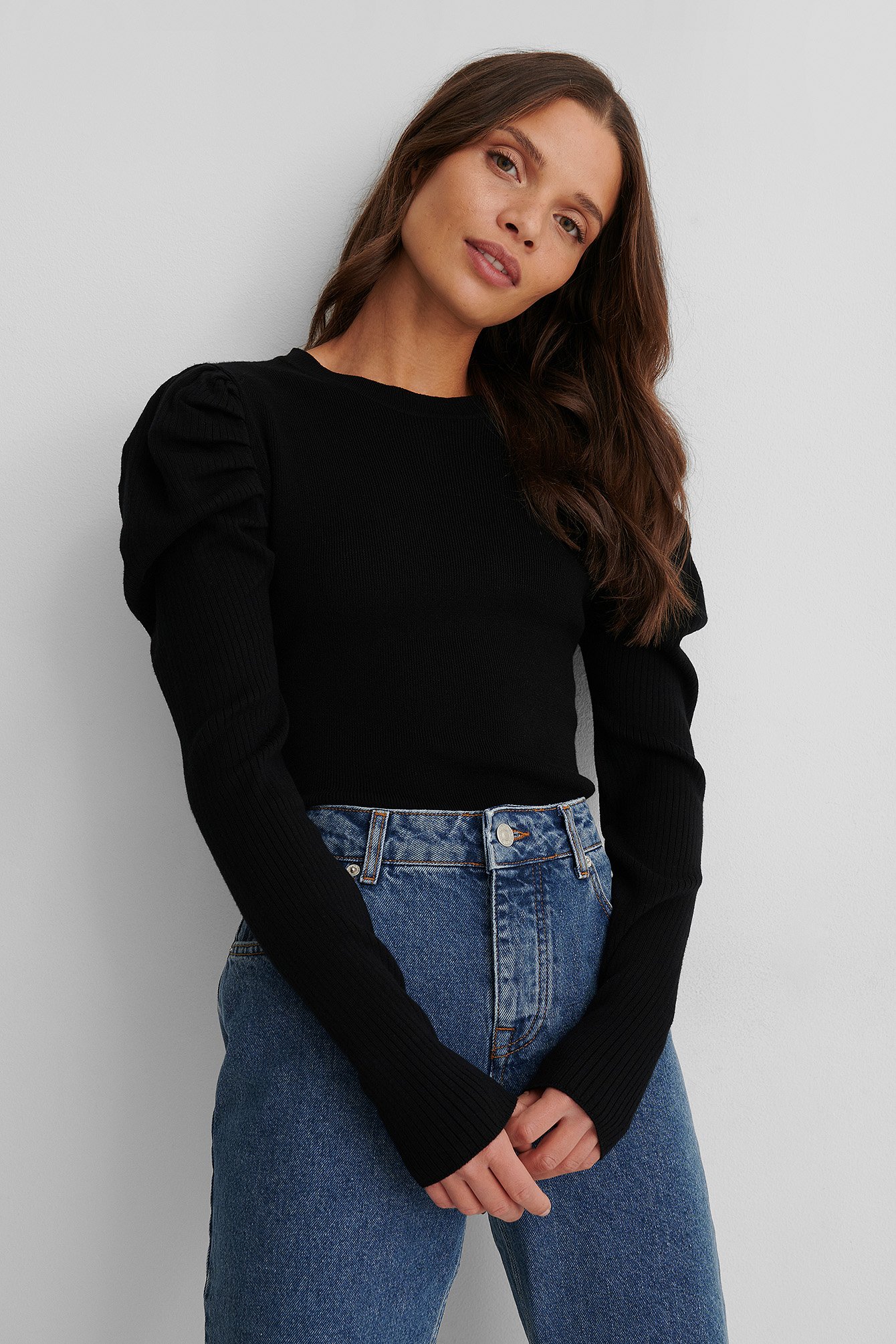 Black Cropped Puff Sleeve Knitted Sweater