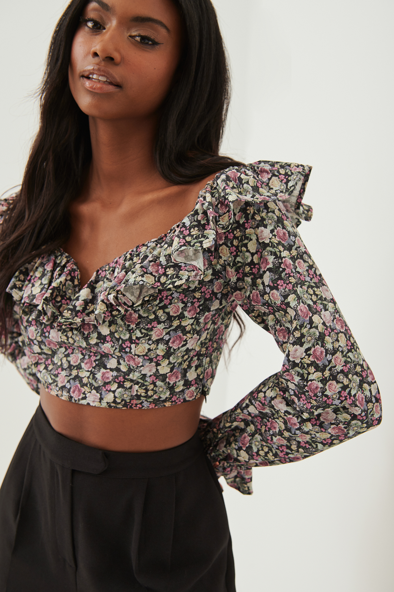 Cropped Ruffle Blouse Blue | na-kd.com