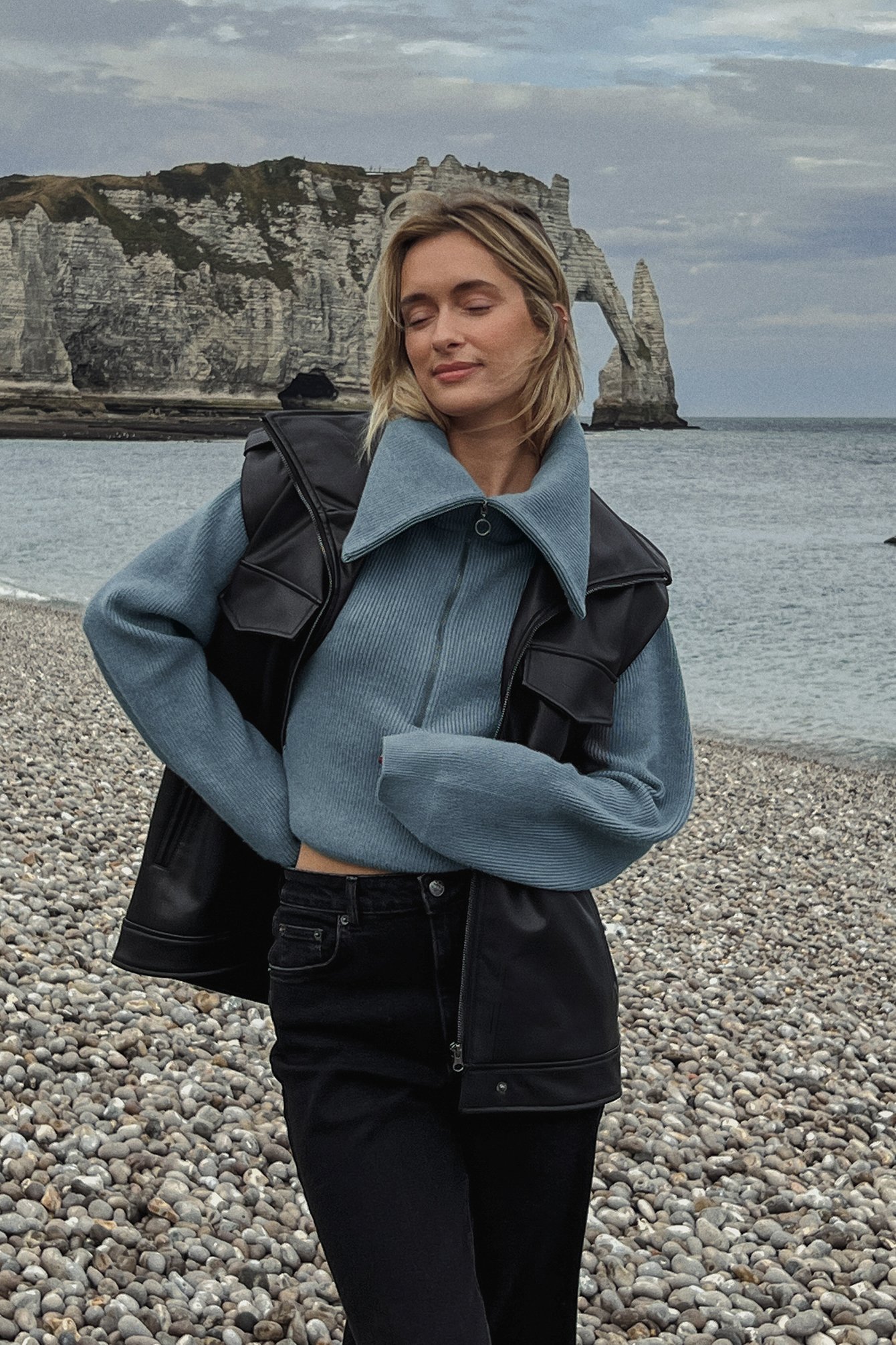 Rianne Meijer x NA-KD Cropped Zip Sweater - Blue