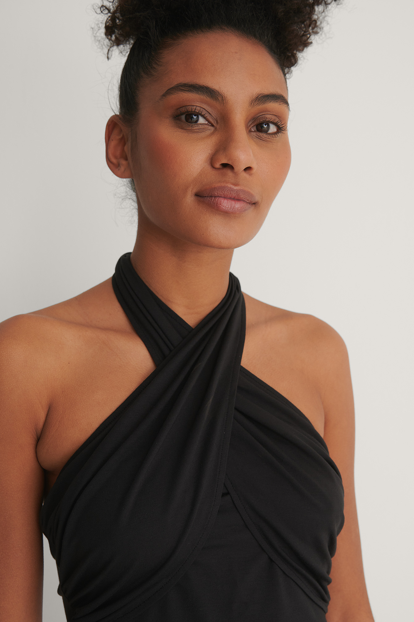 Crossover Halterneck Top Black | na-kd.com