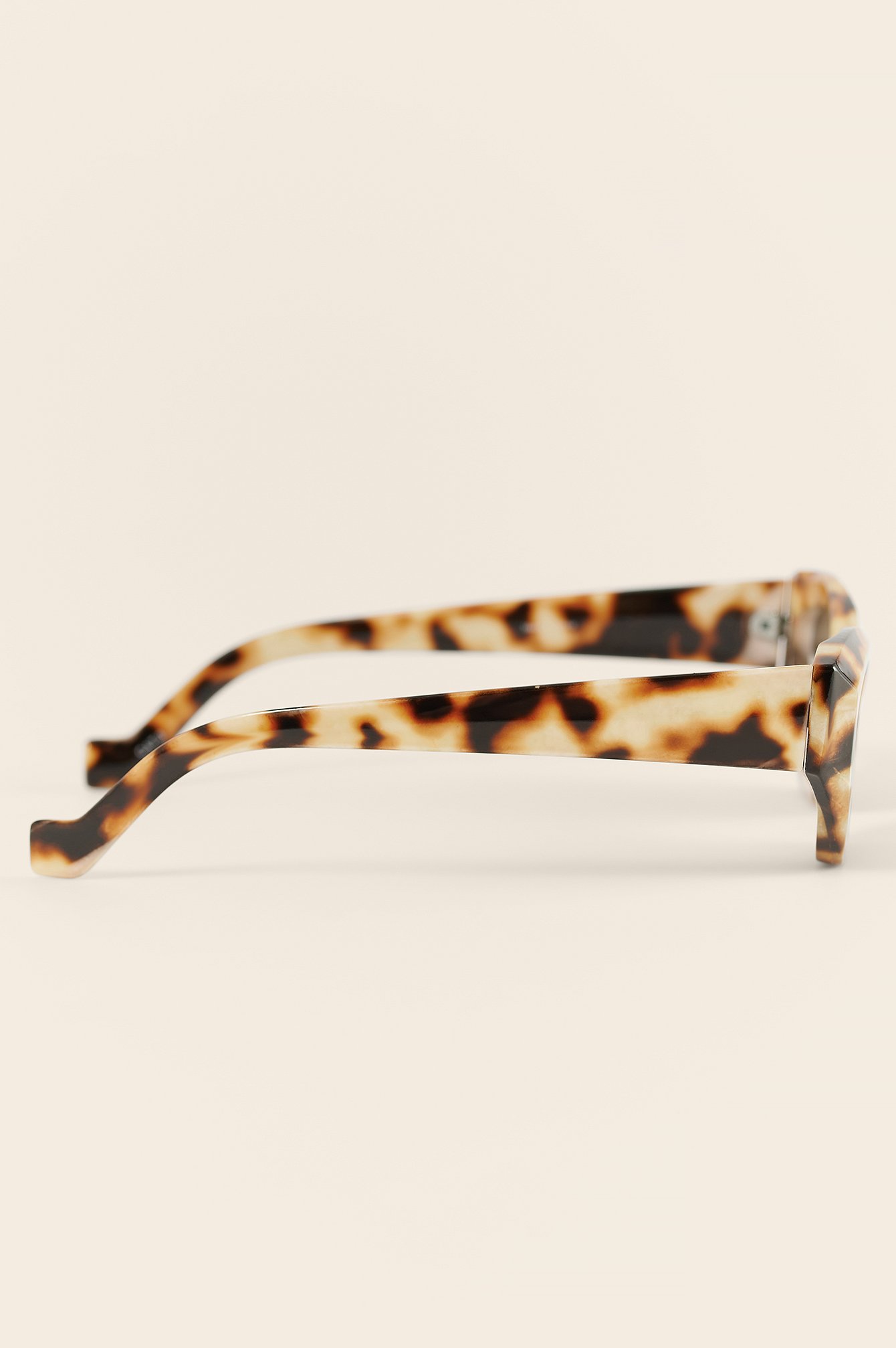 Leopard Curved Cat Eye Sunglasses