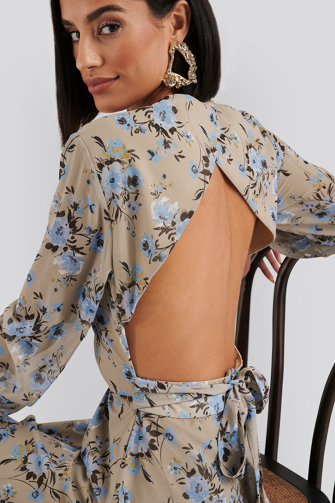 Kleid Cut Out Bauch