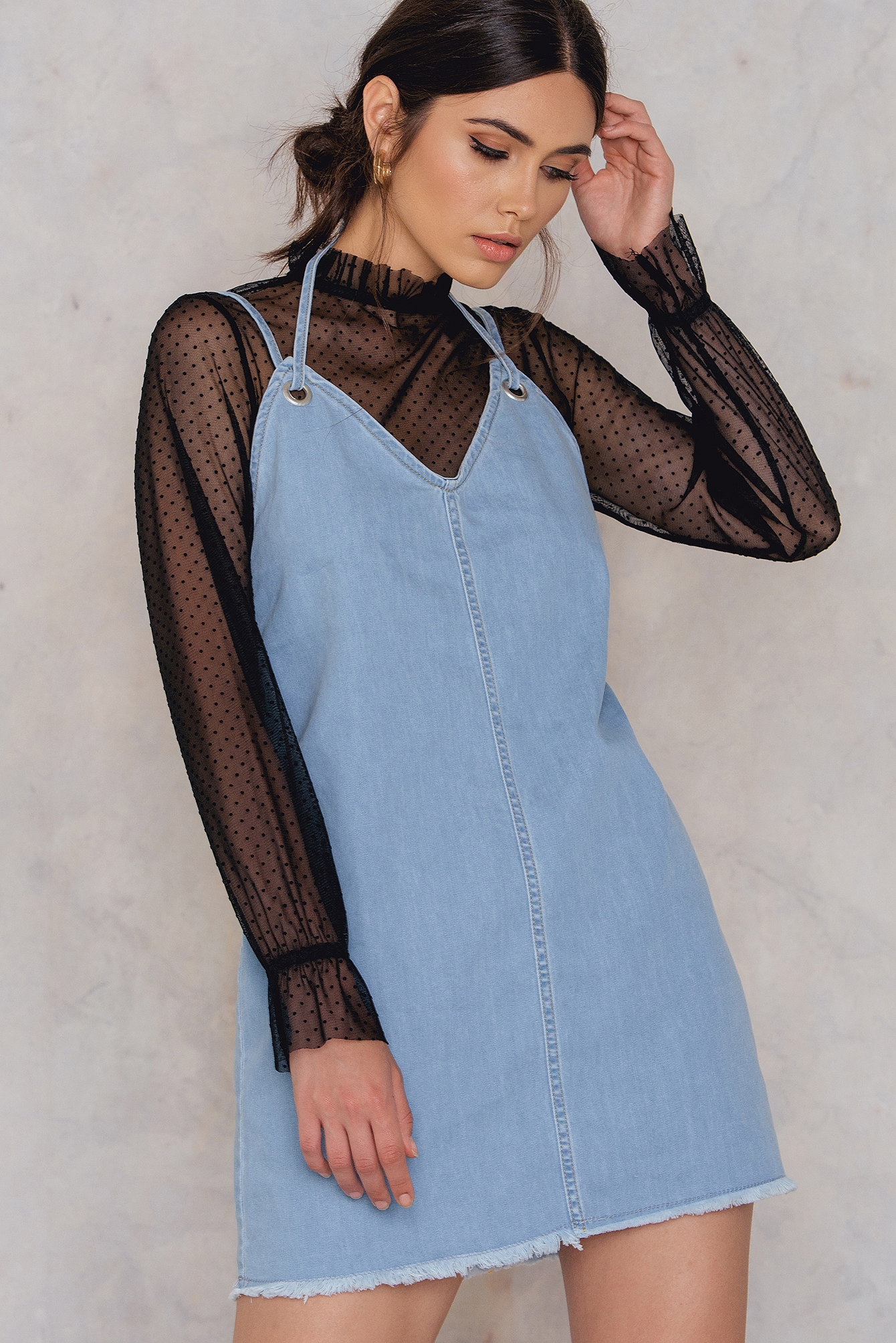 Moda Sukienki Jeansowe sukienki NA-KD Jeansowa sukienka niebieski Wygl\u0105d w stylu miejskim 