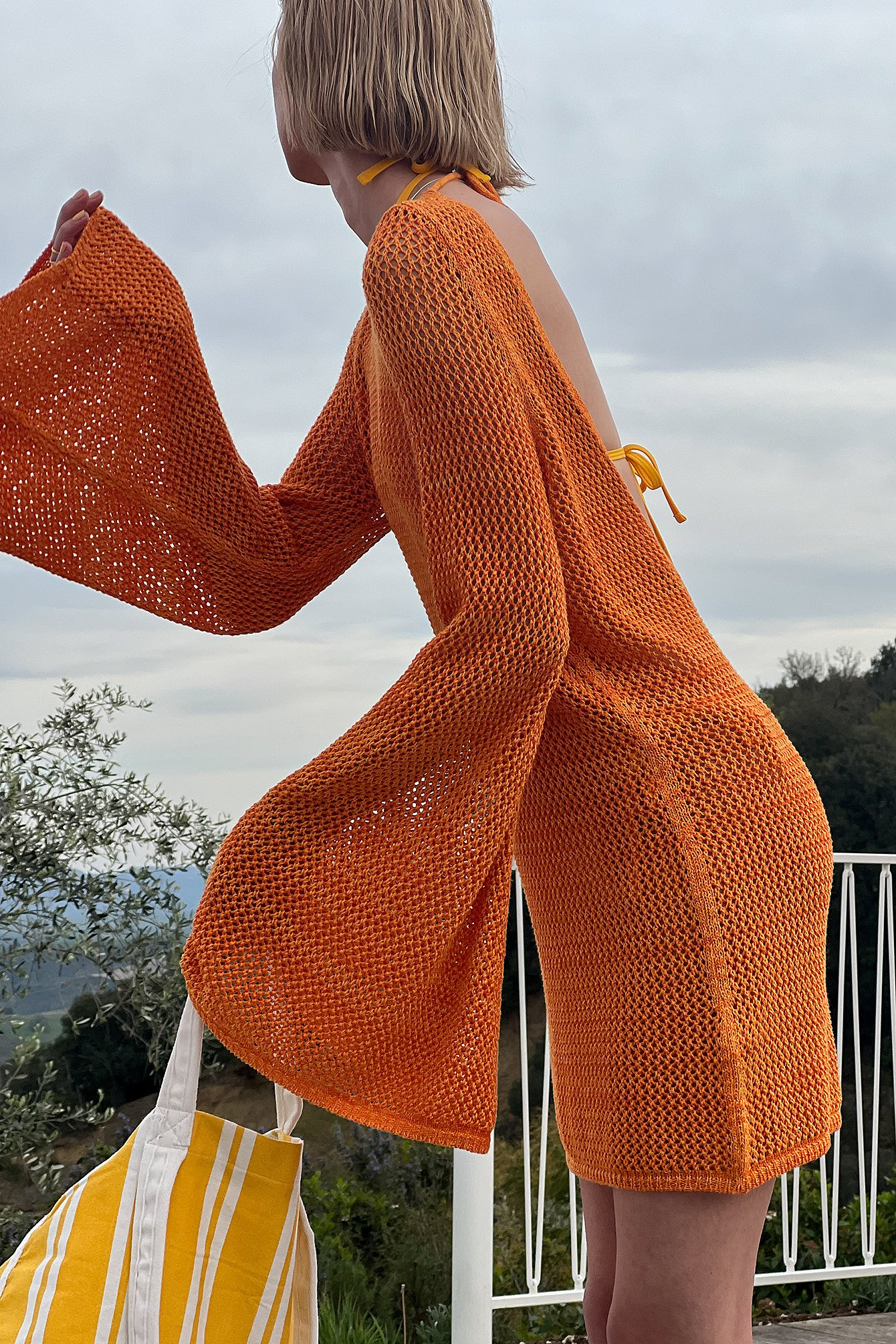 Orange Vestido de punto con escote en la espalda