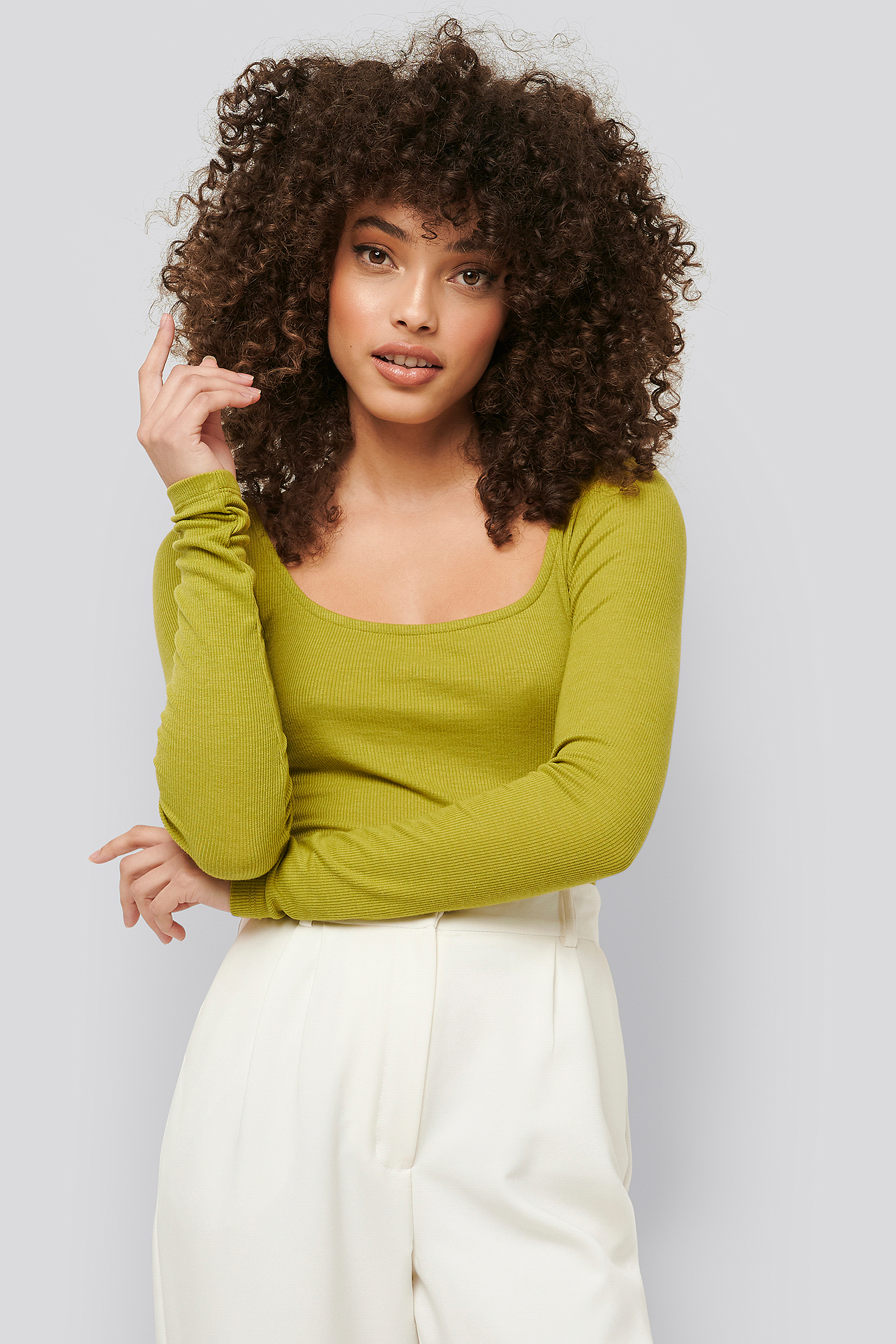 Deep Round Neck Ribbed Top Green | NA-KD