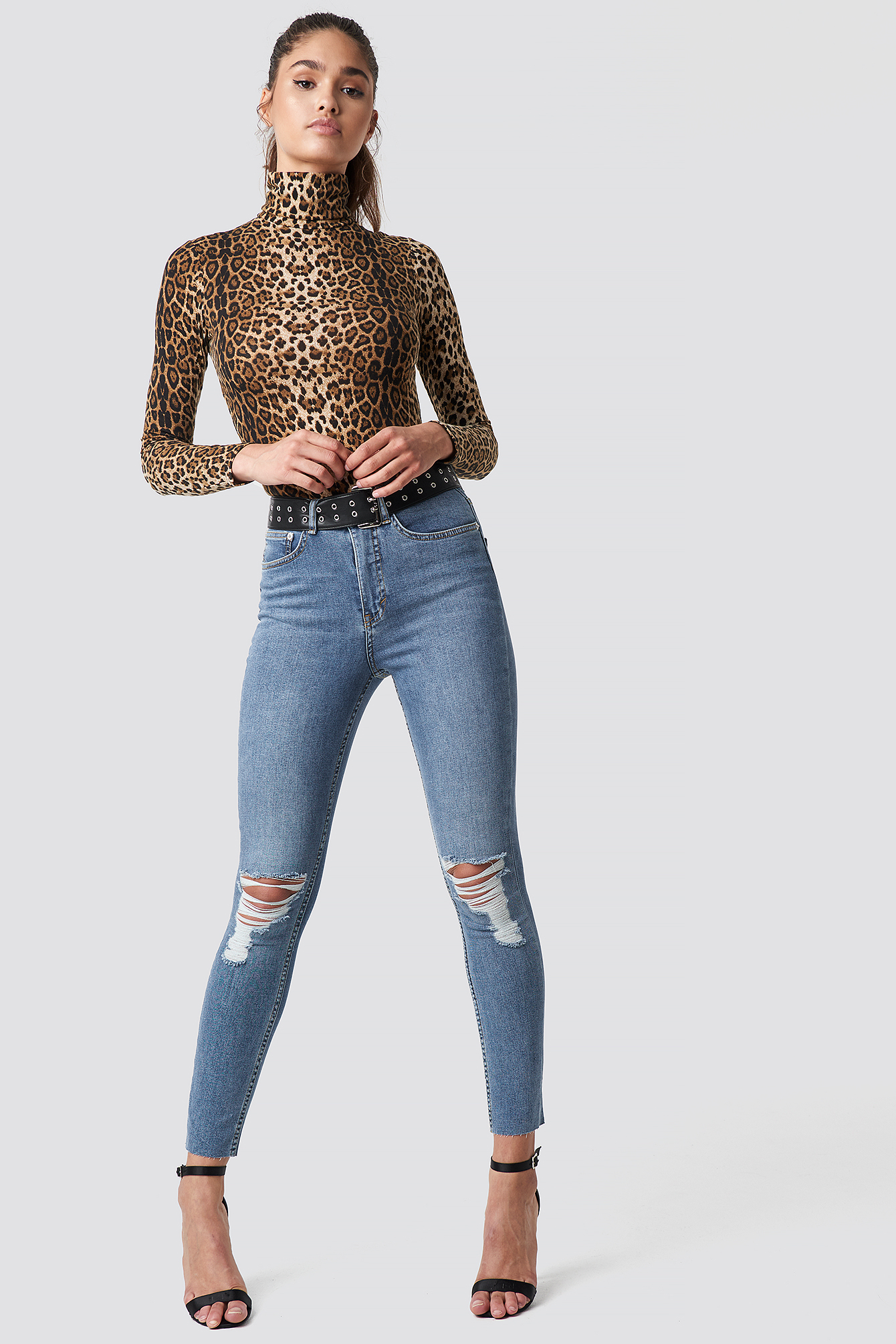 Destroyed Knee Raw Hem Jeans Mid Blue
