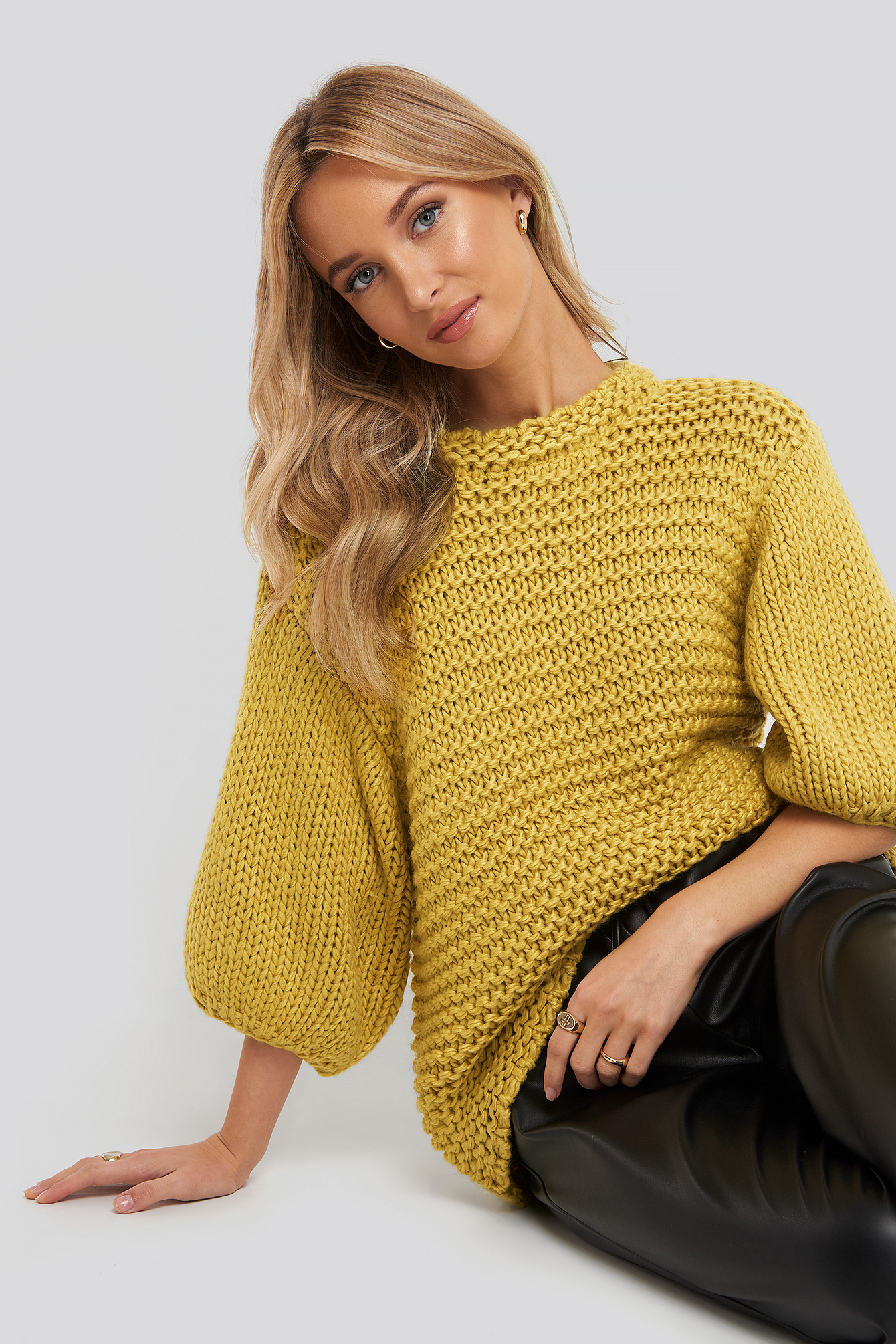 Detail Neck Short Sleeve Sweater Mustard