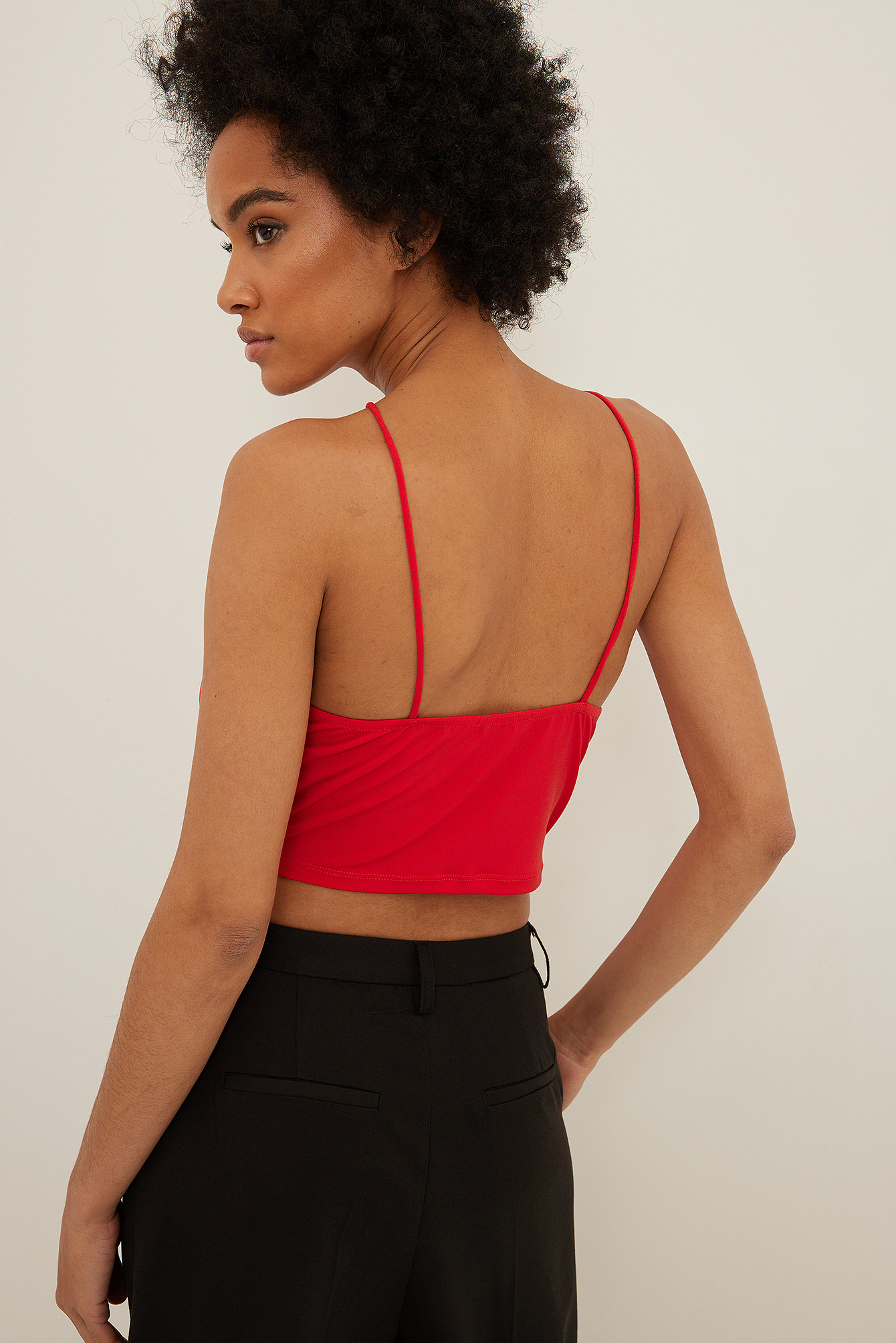 red keyhole top