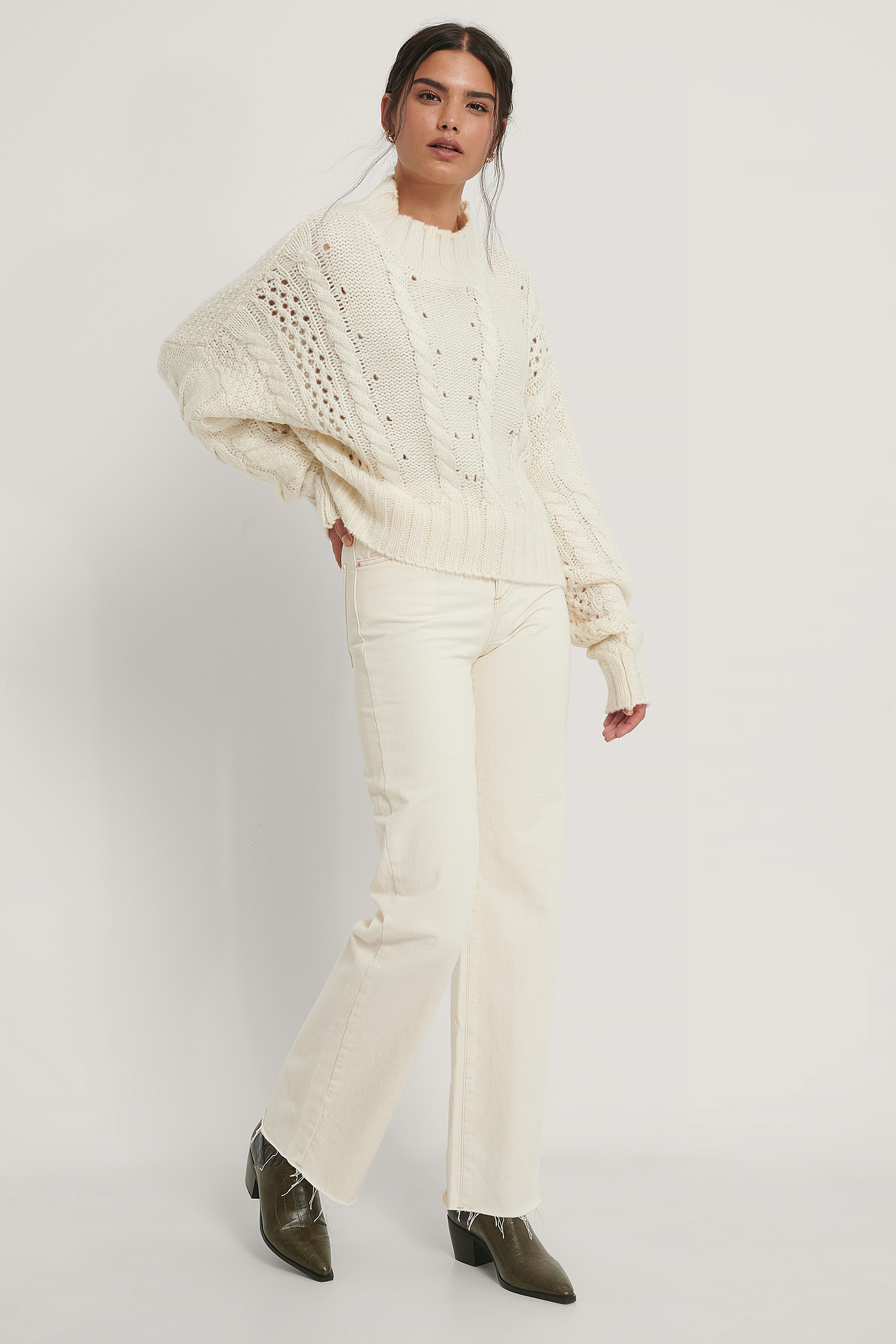 Dropped Shoulder Cable Knit Sweater Offwhite NA KD