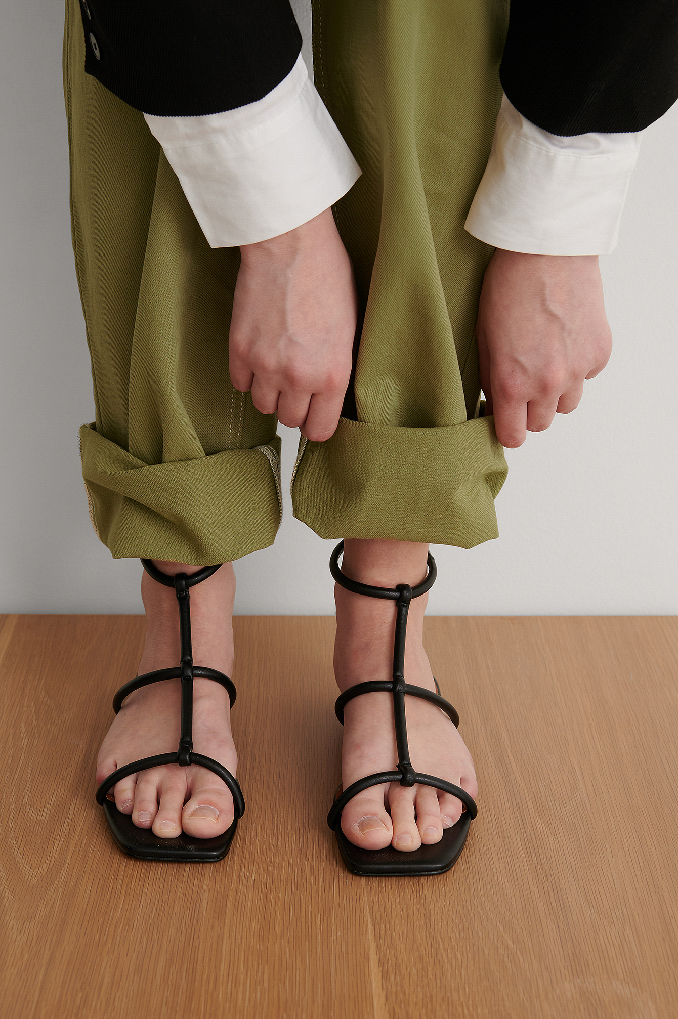 Ladies Women's Knee High Roman Gladiator Sandals Flat Long Boots Lace  Up Thong | eBay