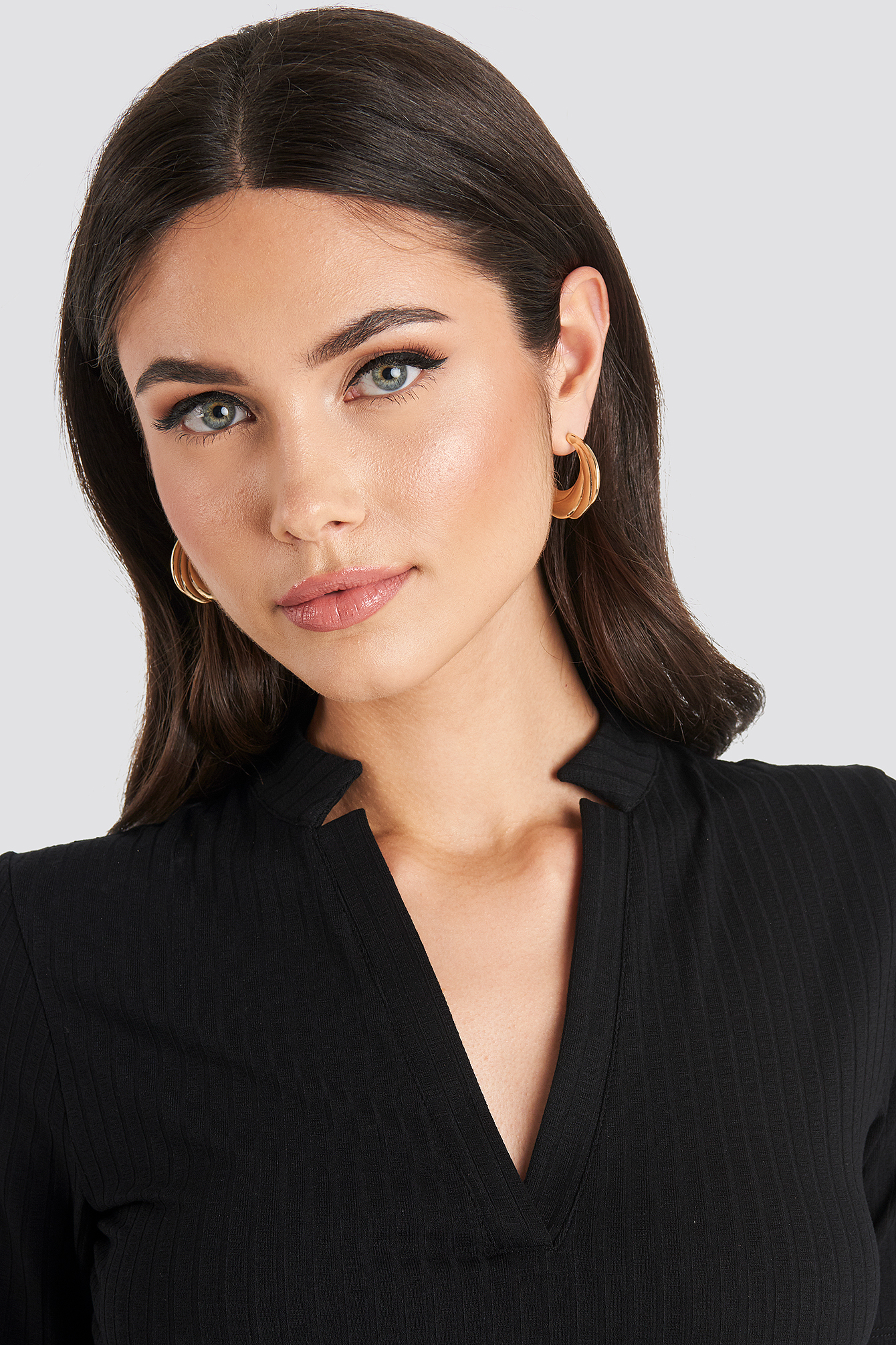 Flat Wavy Hoop Earrings Gold
