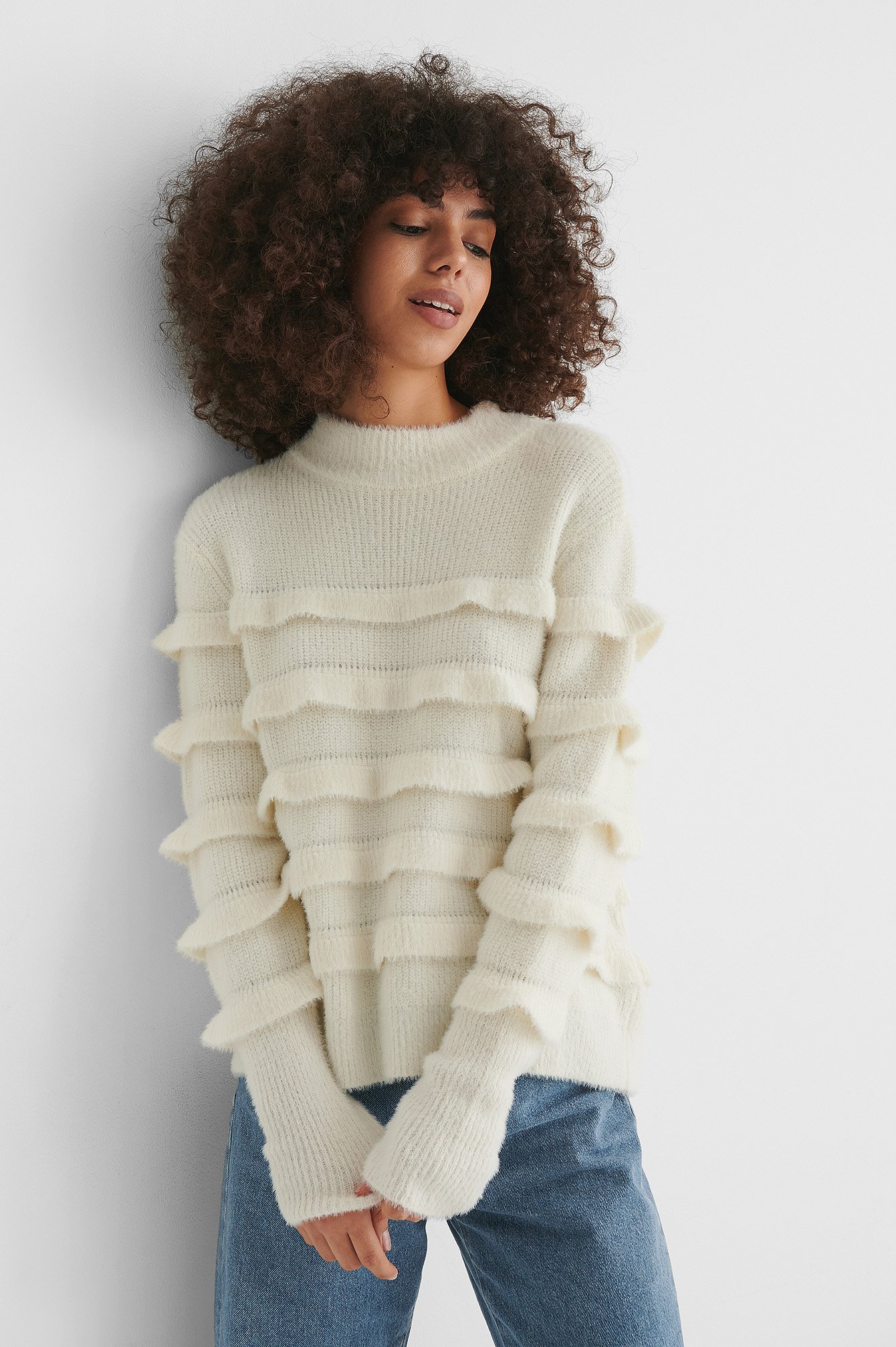 Offwhite Flounce Knitted Sweater