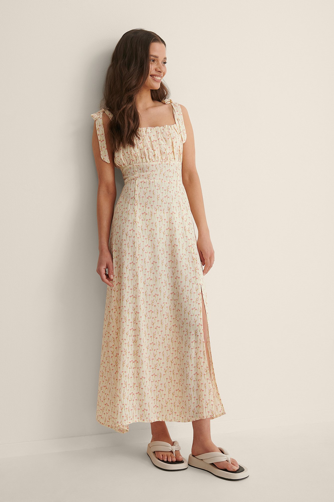 White/Print sukienka midi z ramiączkami