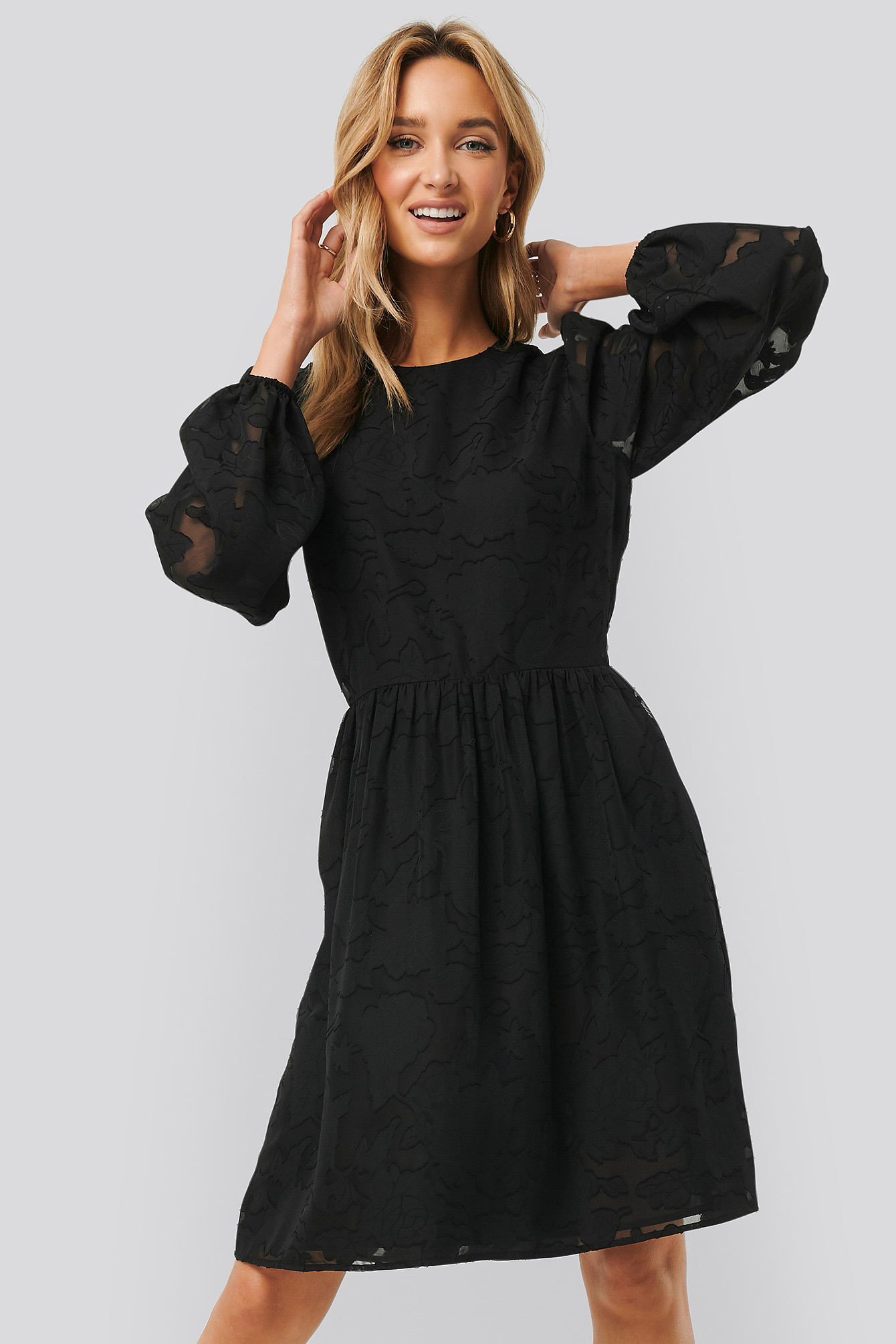 Flowy Flower Applique Dress Black