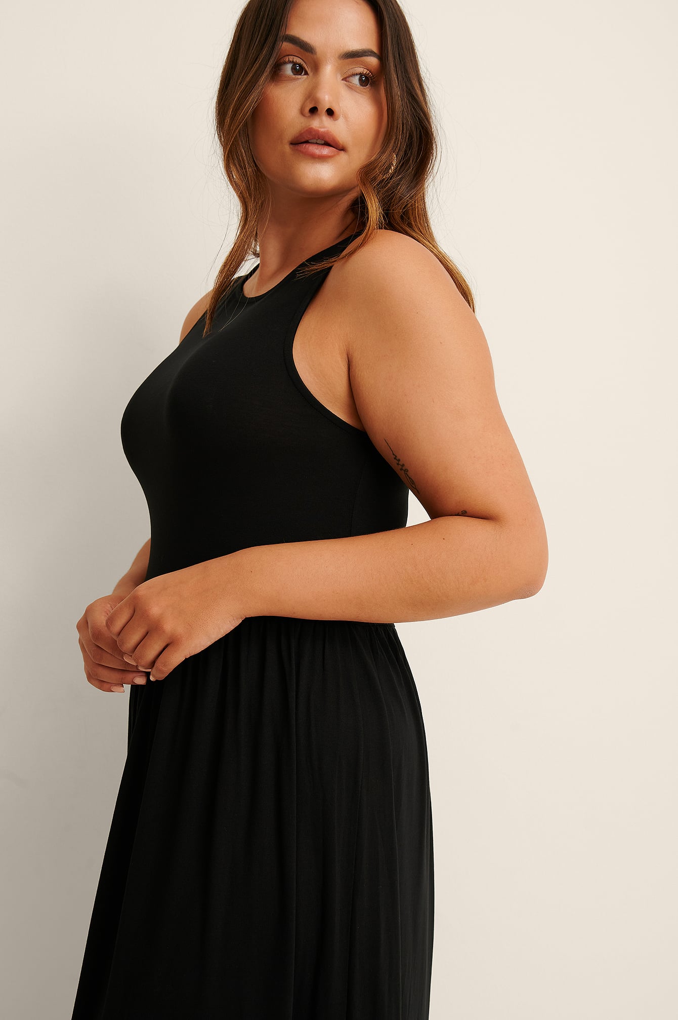 midi black flowy dress