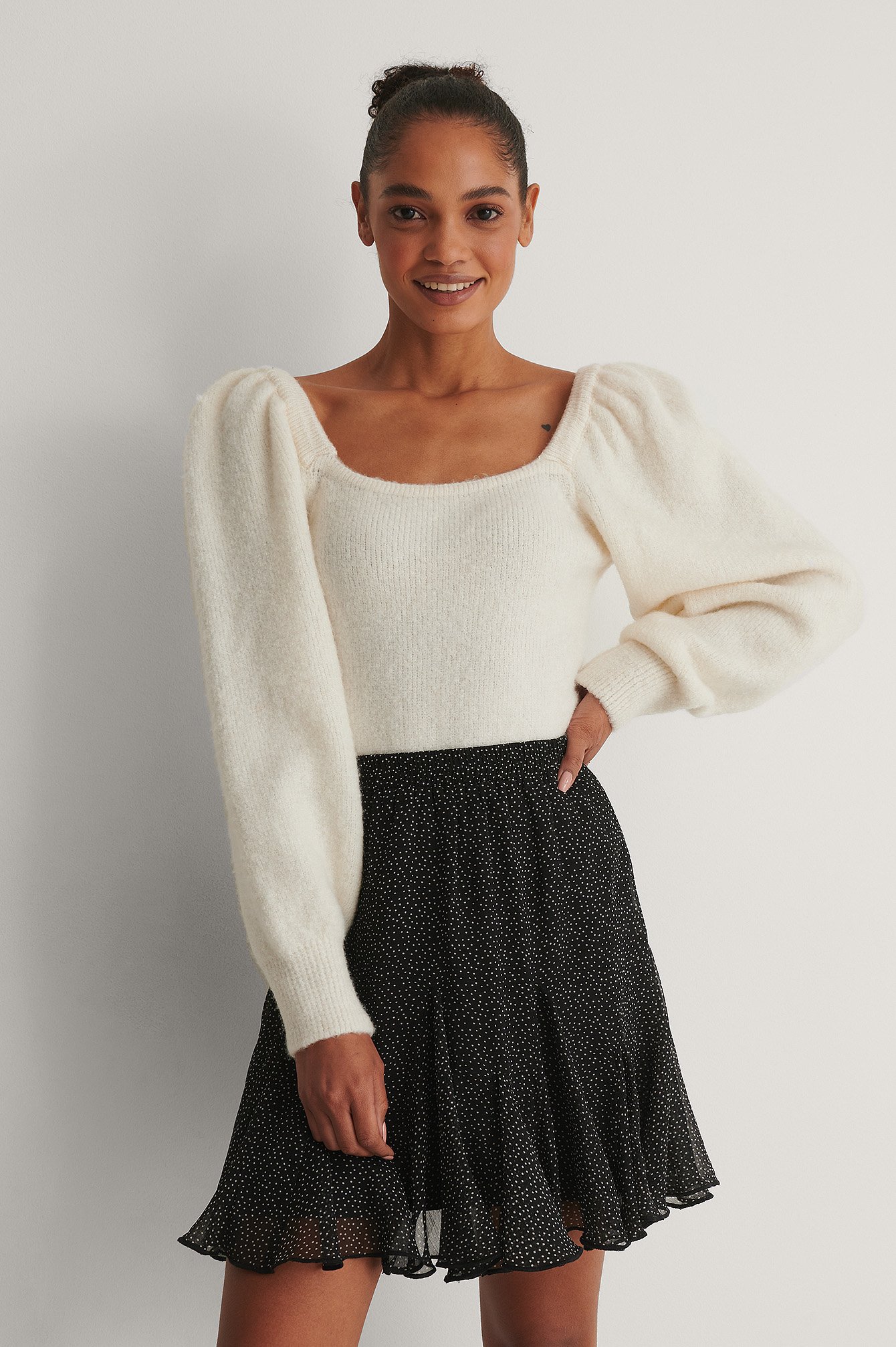 Flowy Mini Skirt Black | na-kd.com