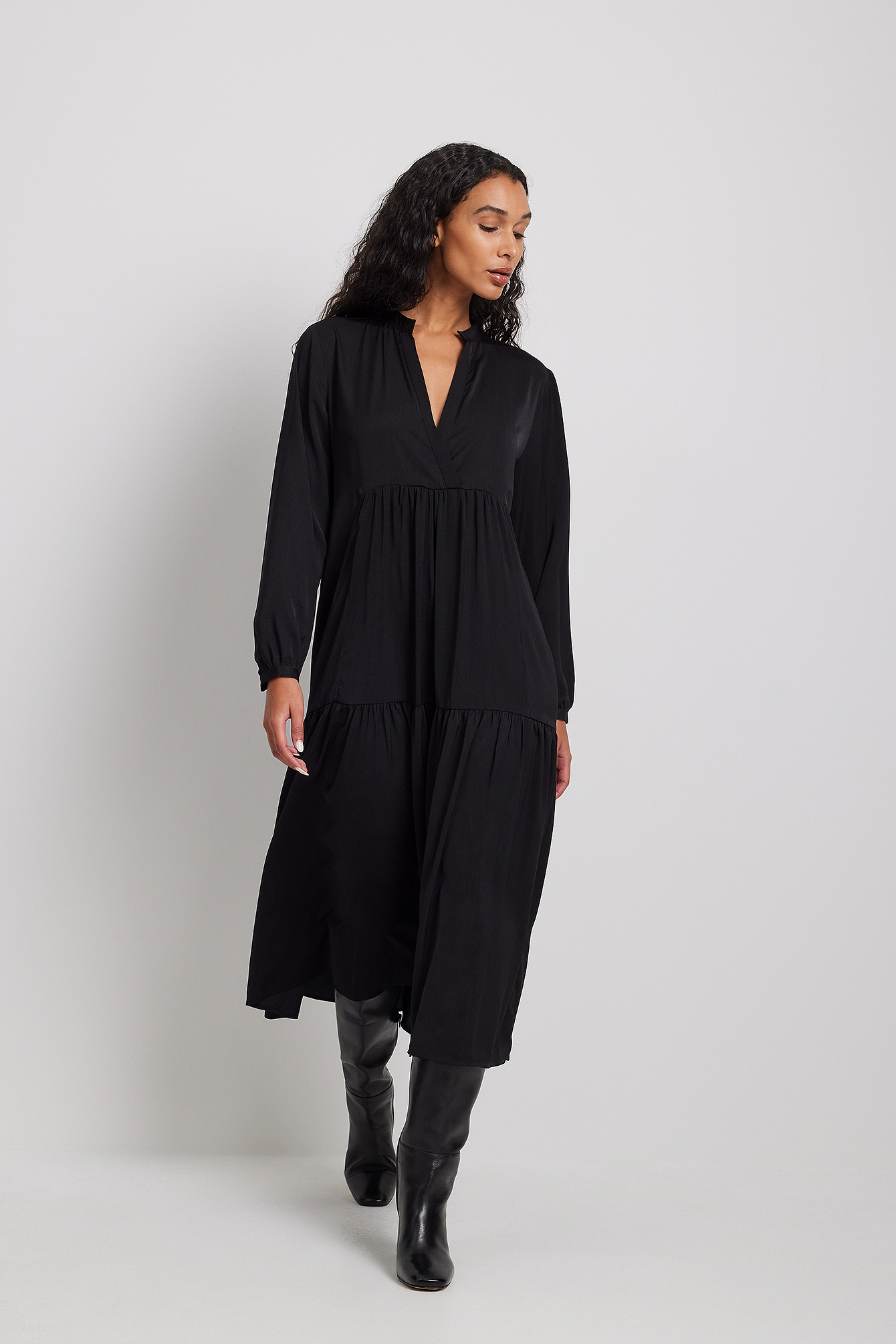 midi black flowy dress