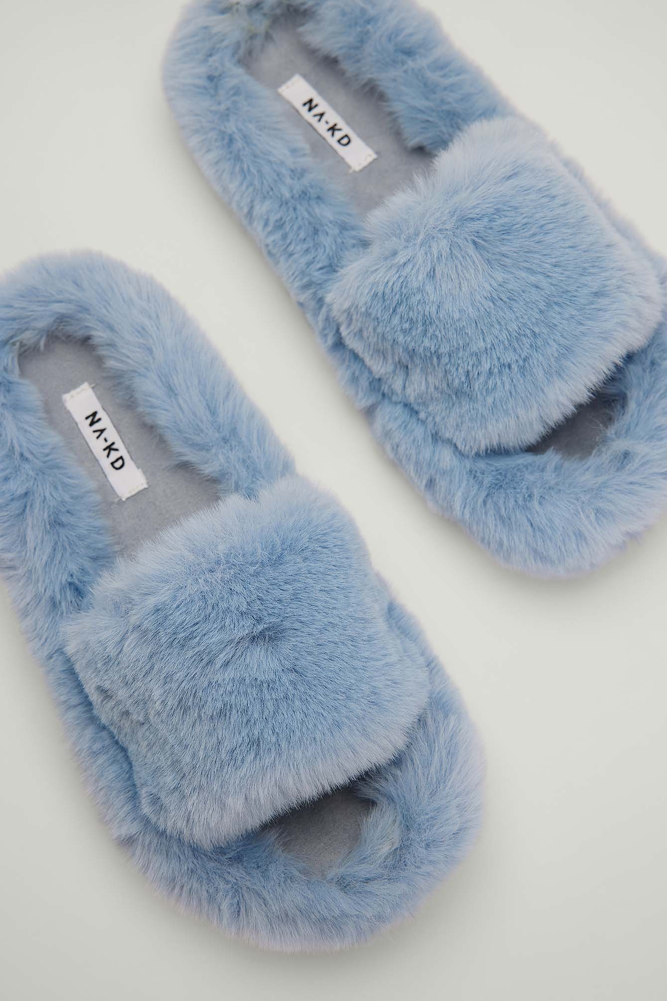 Light Blue Fluffy Footbed Home Slippers