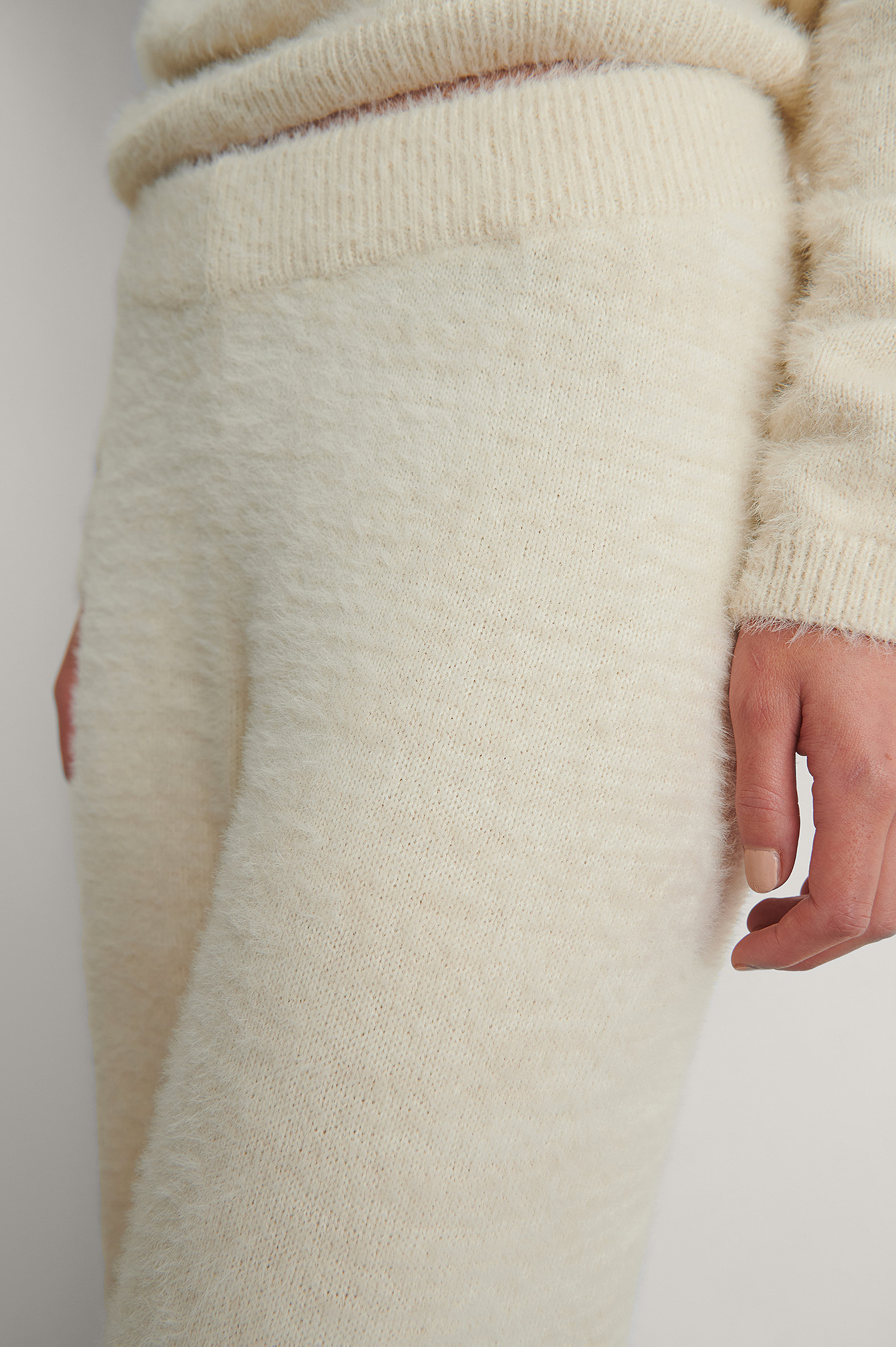 Fluffy Joggers Offwhite | na-kd.com