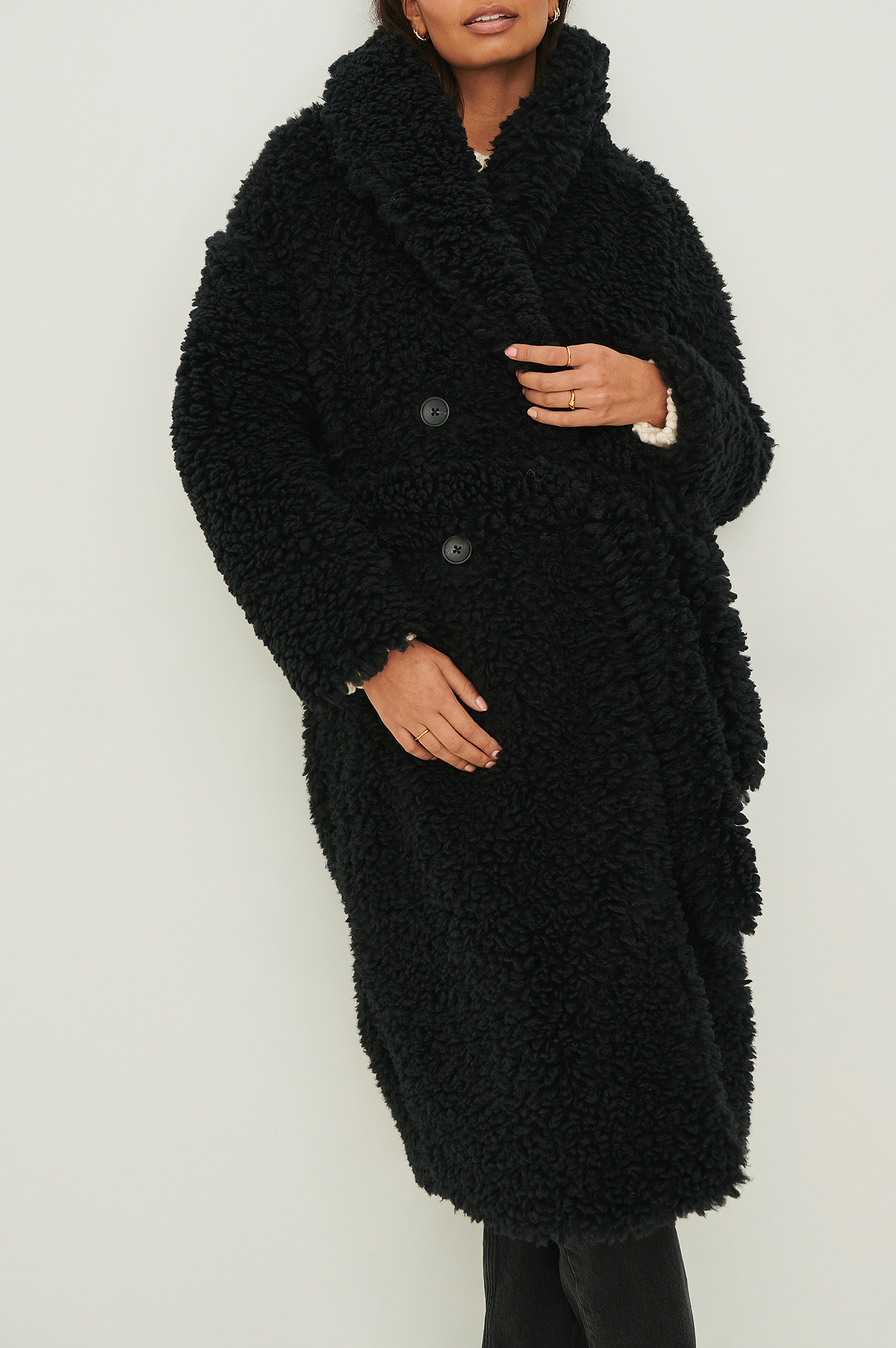 Fluffy Oversized Belted Coat Black | na 