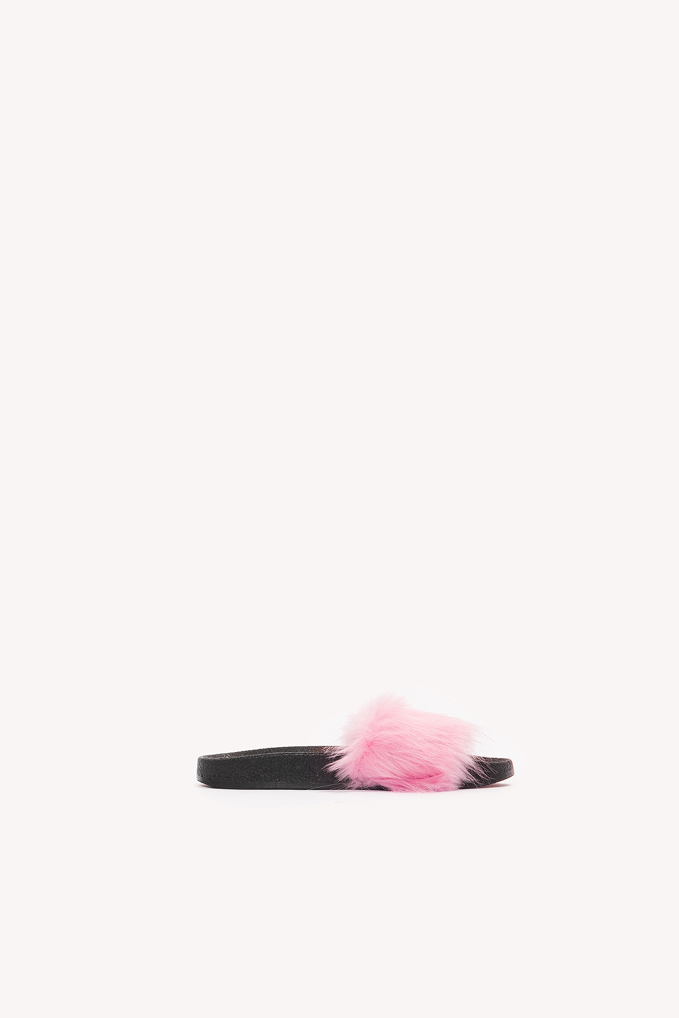fluffy slippers roze