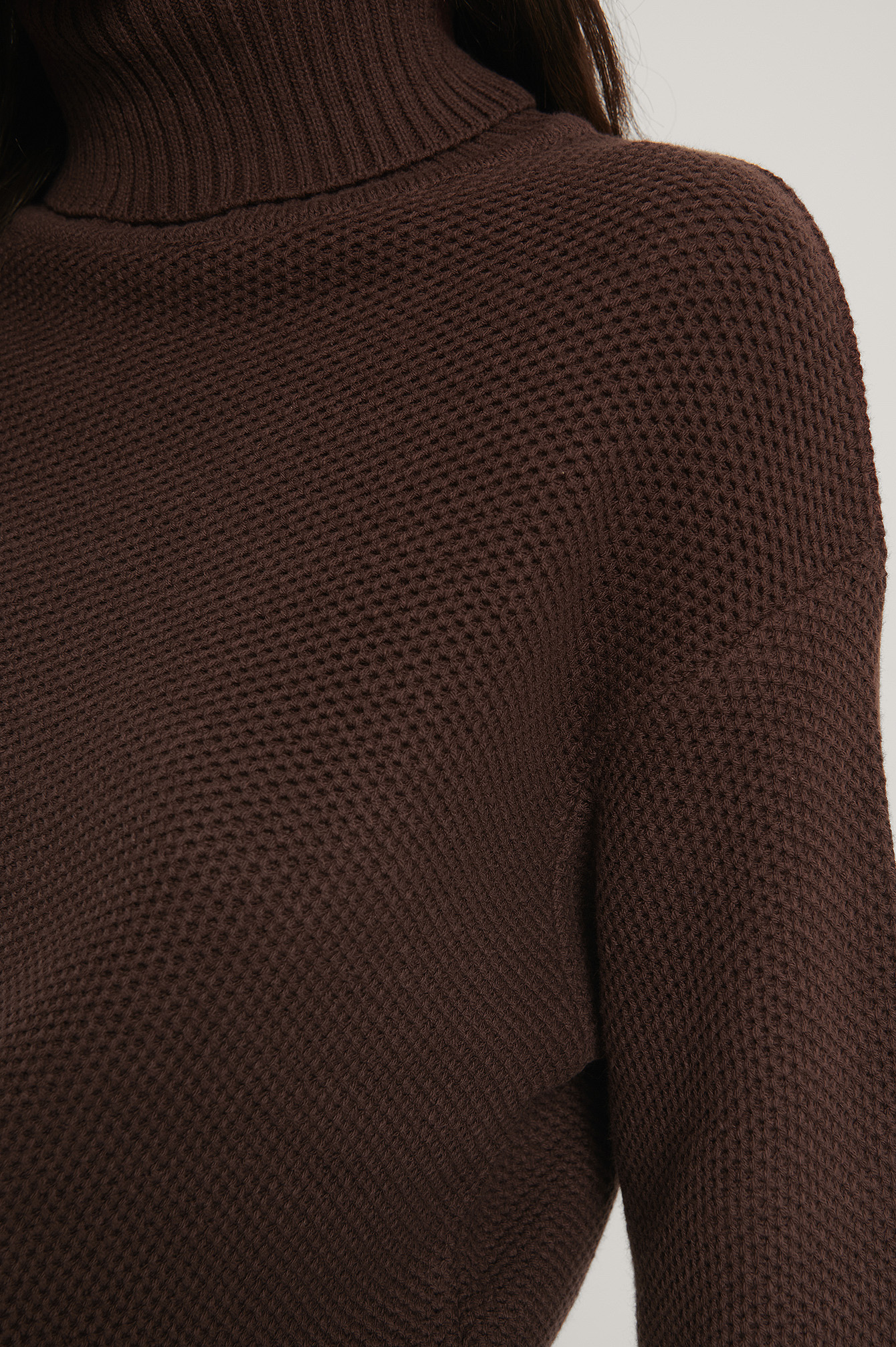 Folded High Neck Knitted Sweater Brown | NA-KD