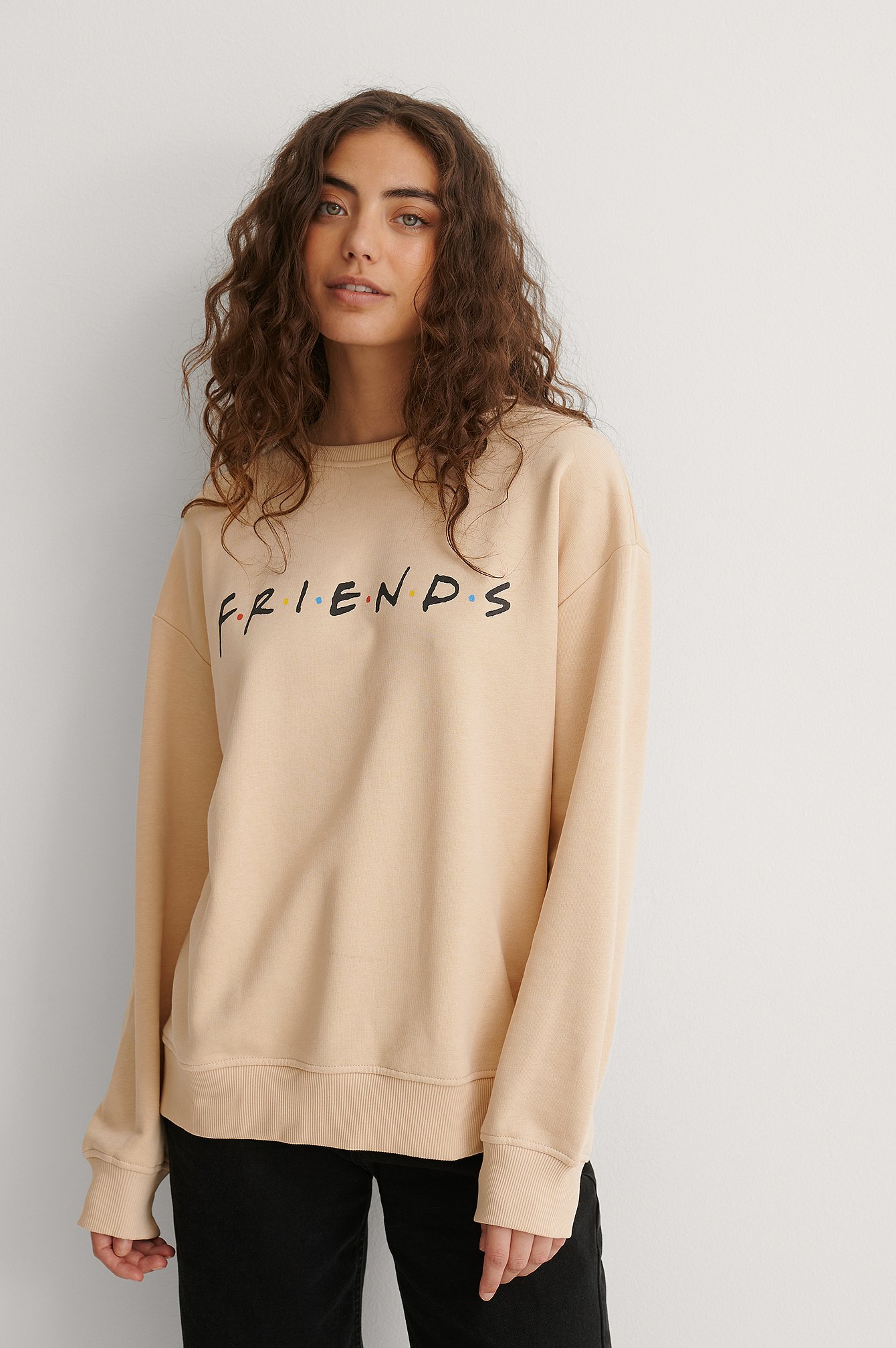 Beige Friends Oversize Bedruckter Pullover