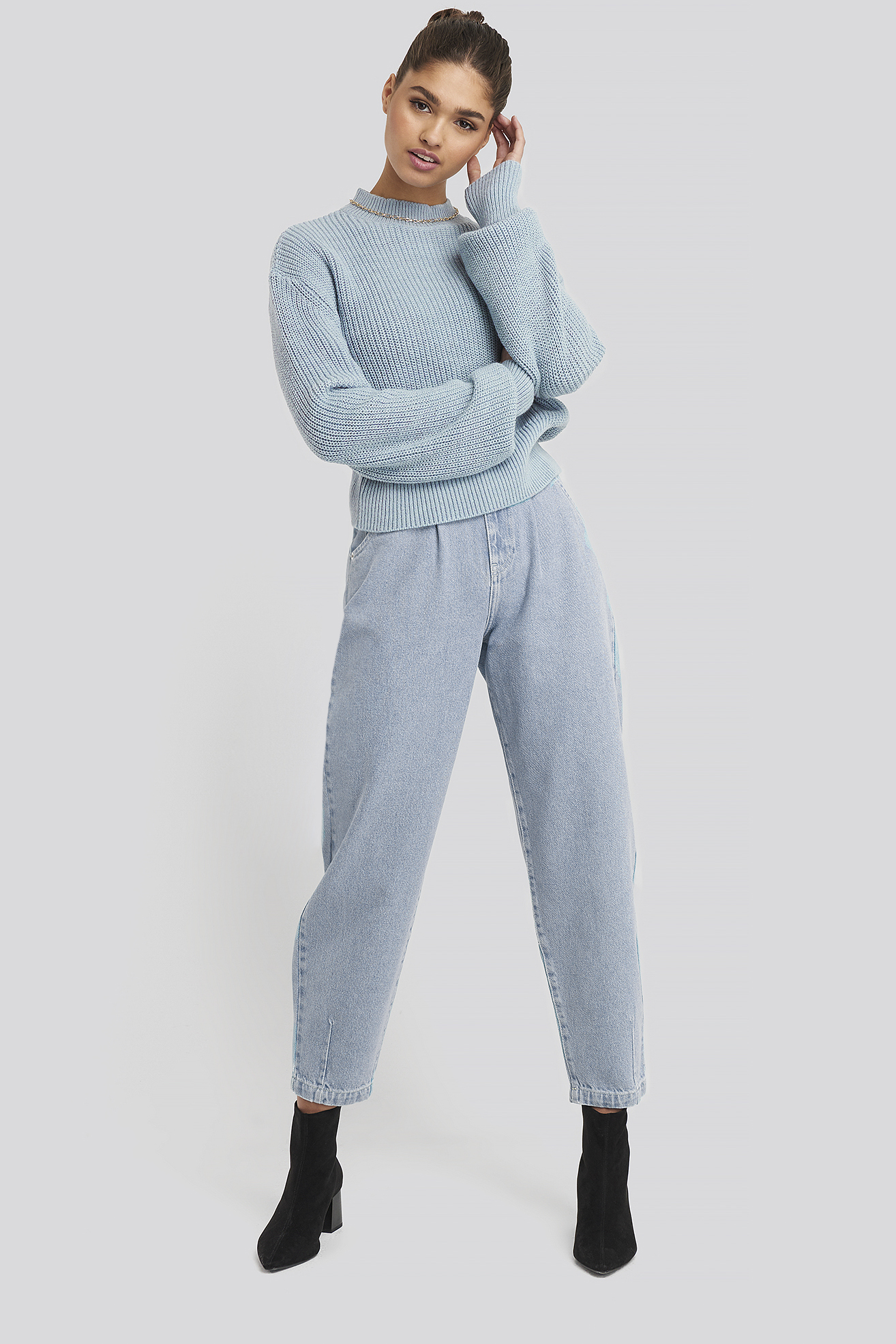 Front Dart Slouchy Jeans Light Blue Wash